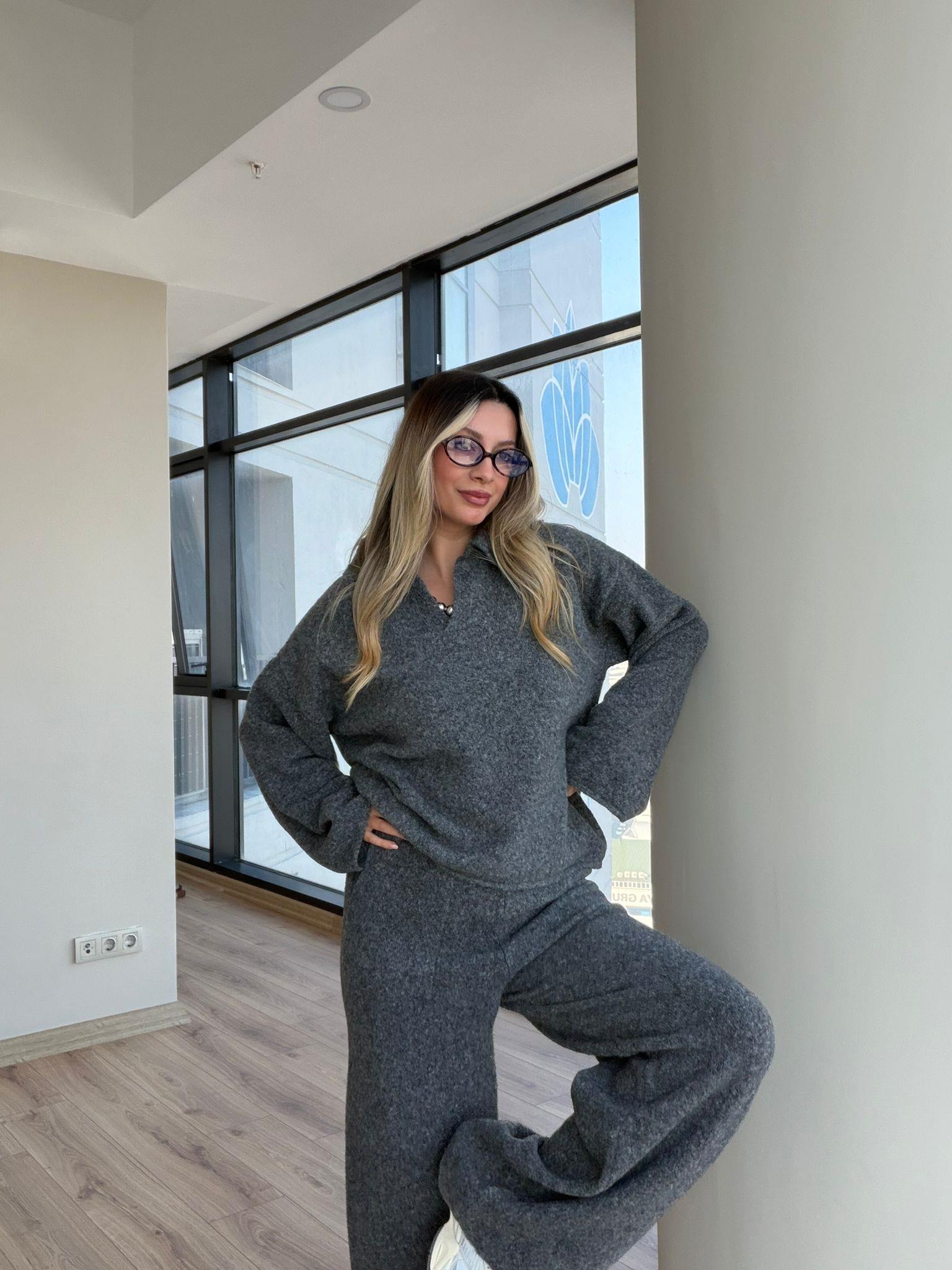 Gri Polo Yaka Kazak Beli Lastikli Pantolon Triko Takım