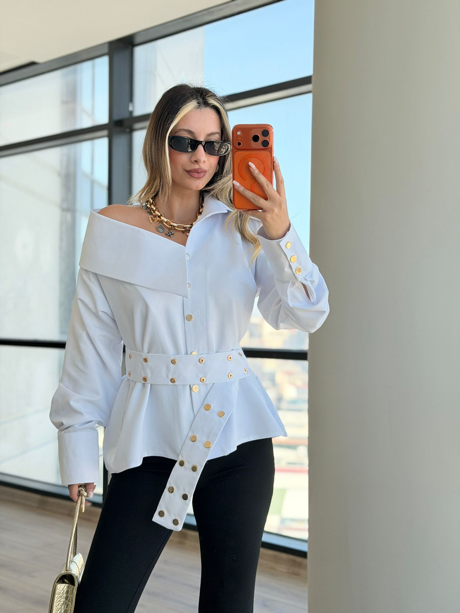 Limited Ariana Asimetrik Yaka Çakılı Denim Tasarım Gömlek Beyaz