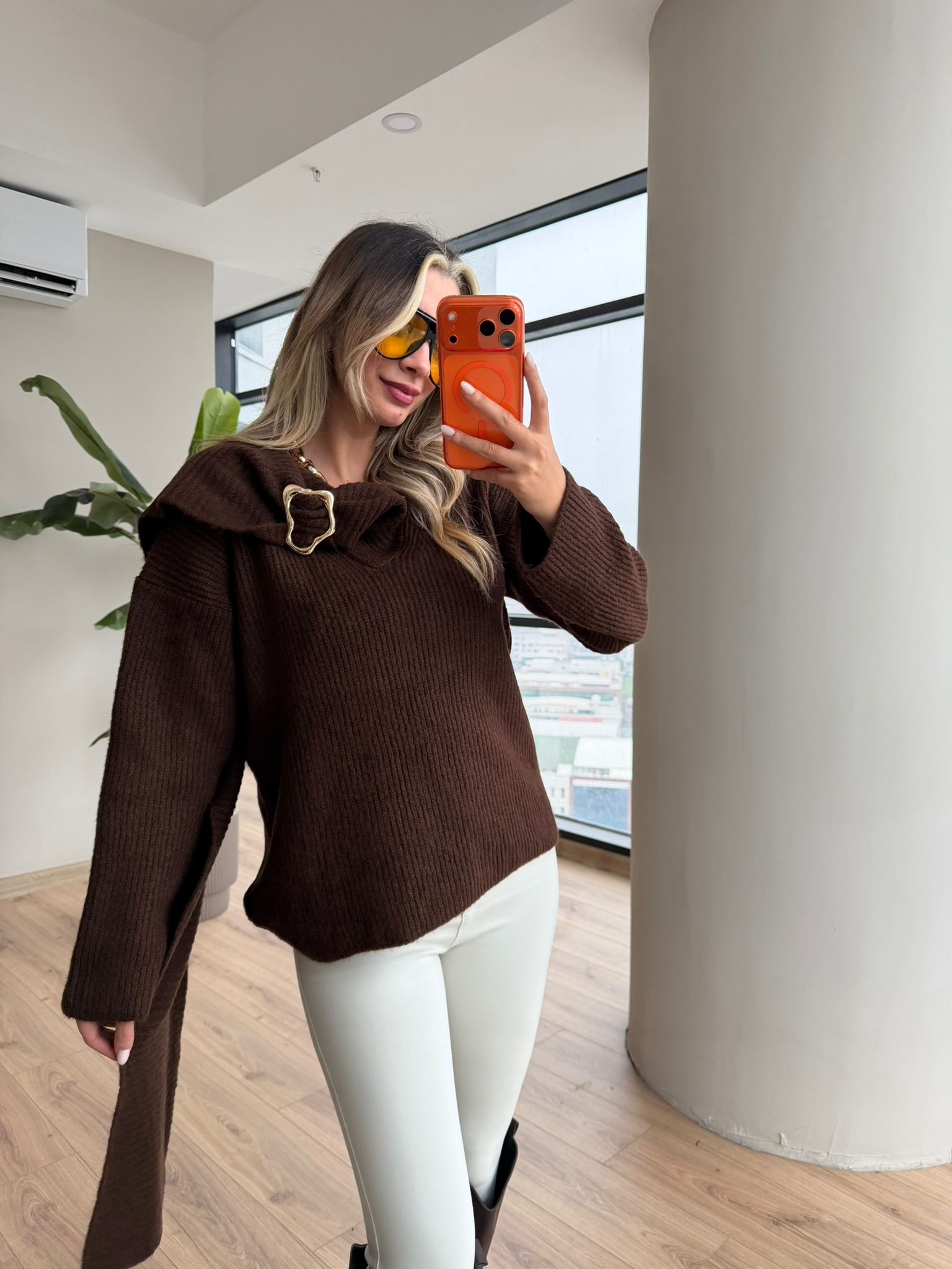 Aksesuar Şallı Kahverengi Kazak