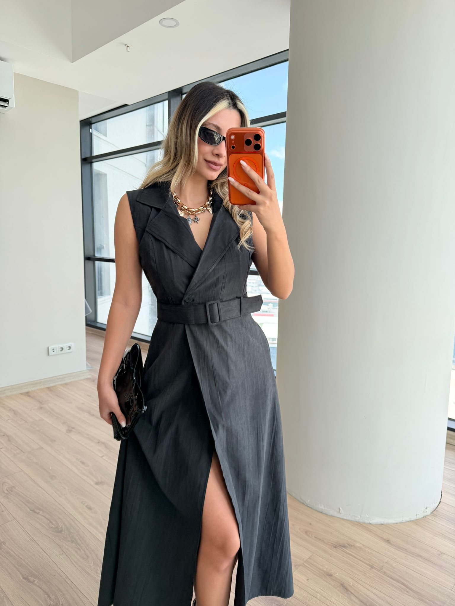 Trikoton Kemerli Kolsuz Siyah Elbise