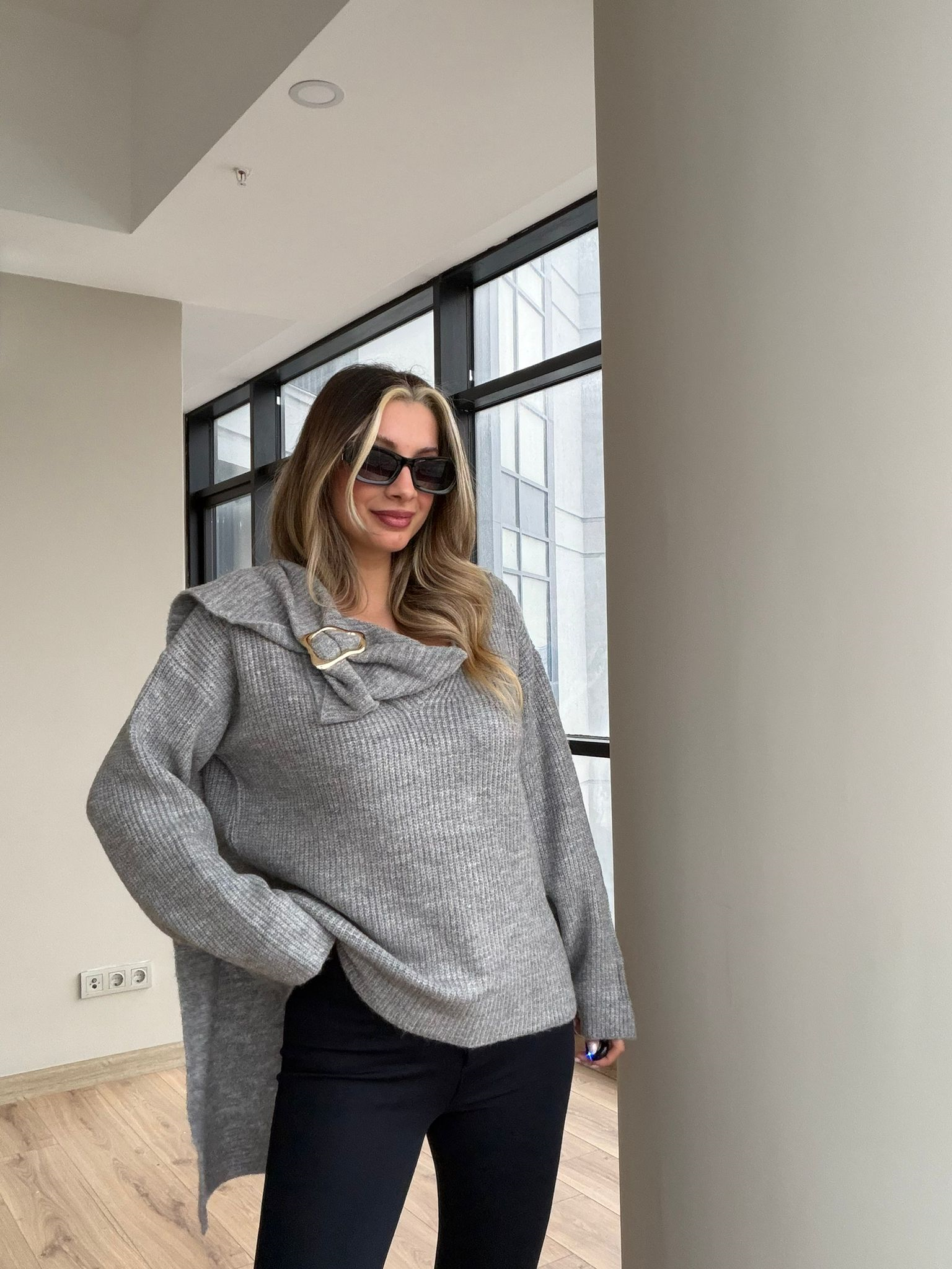 Aksesuar Şallı Gri Kazak