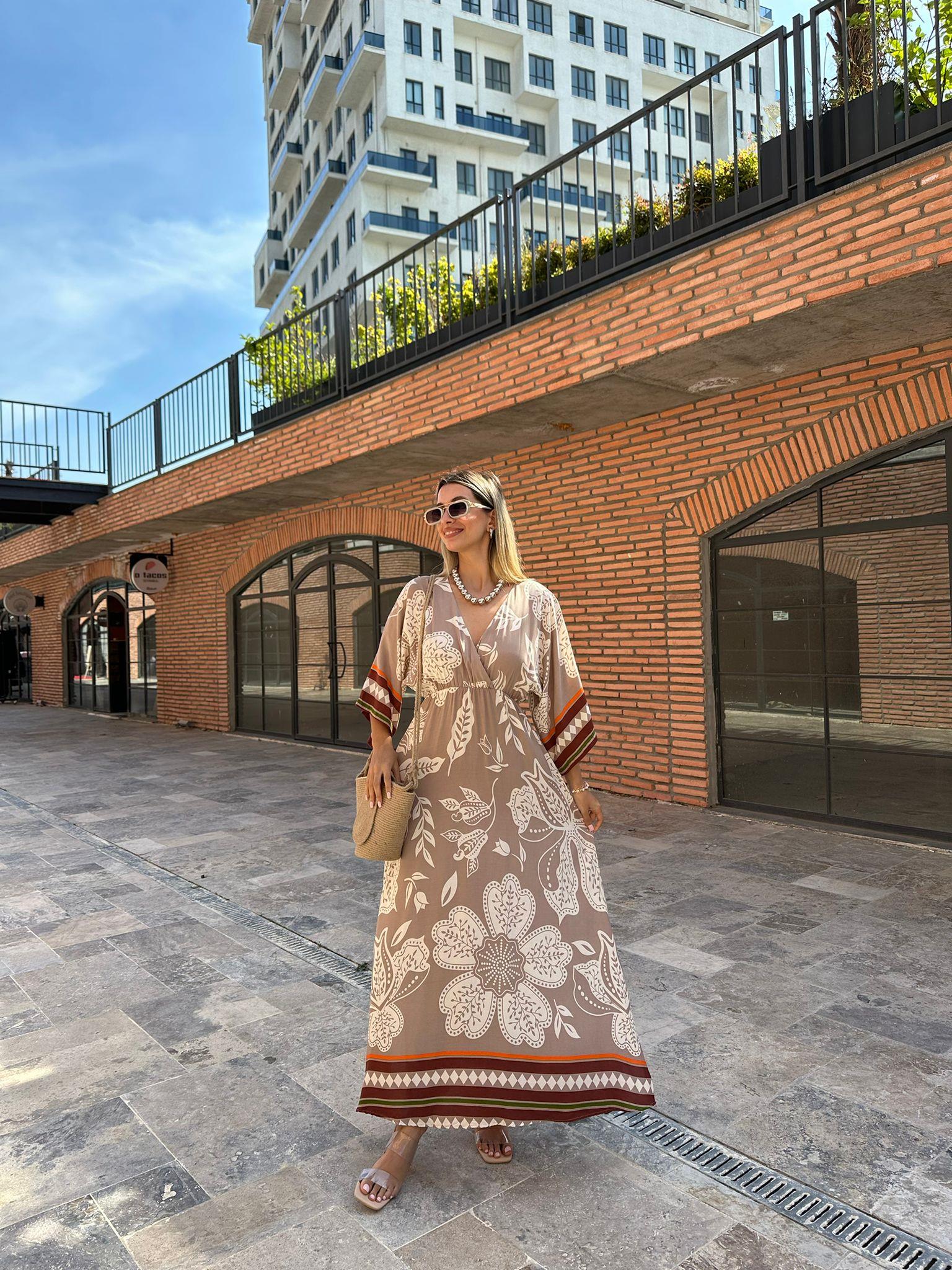 Feru Kolları Şerit Desenli Viskon Elbise Krem 07062152