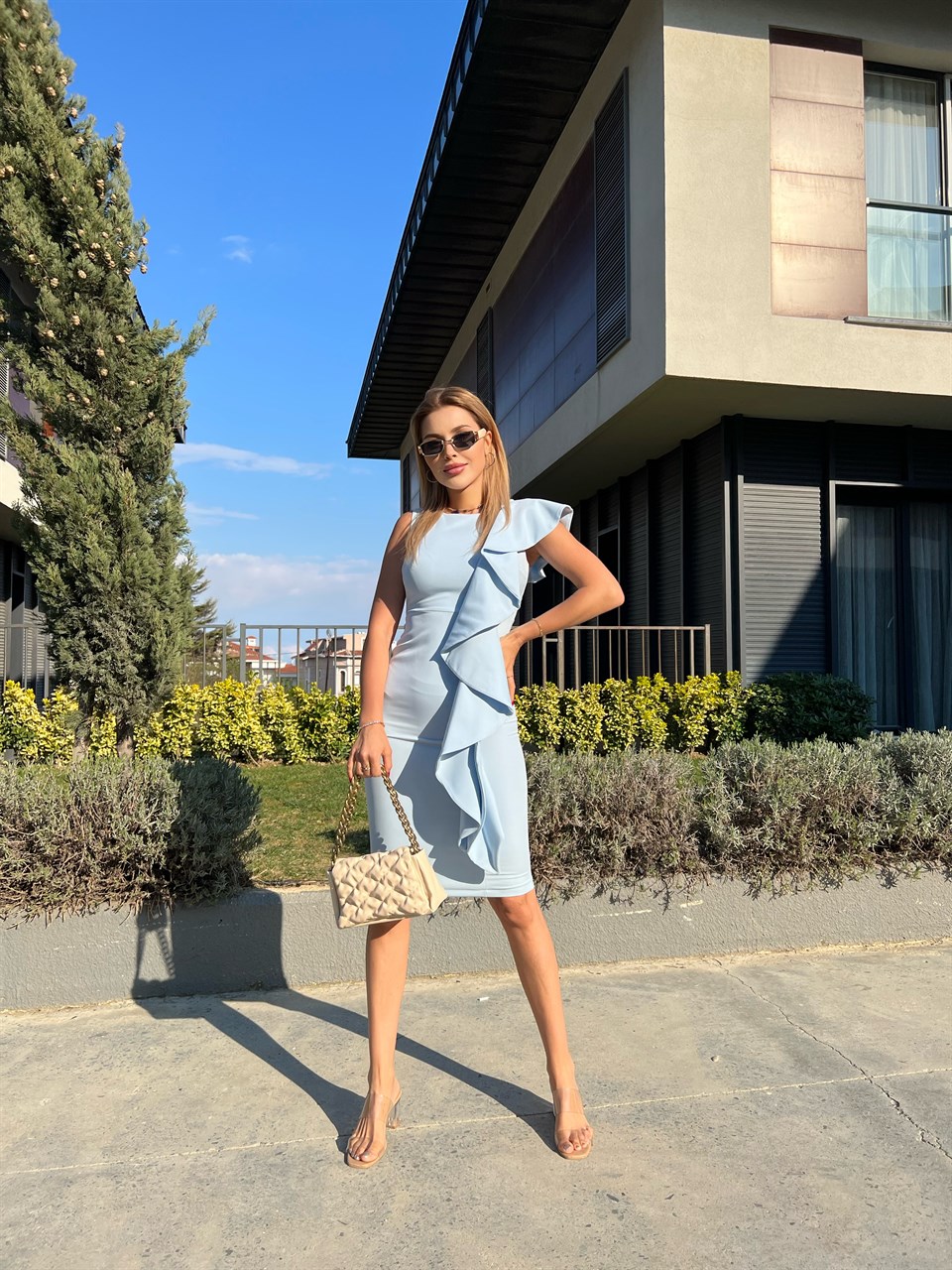 Fırfır Detay Bebe Mavisi Kalem Crep Elbise