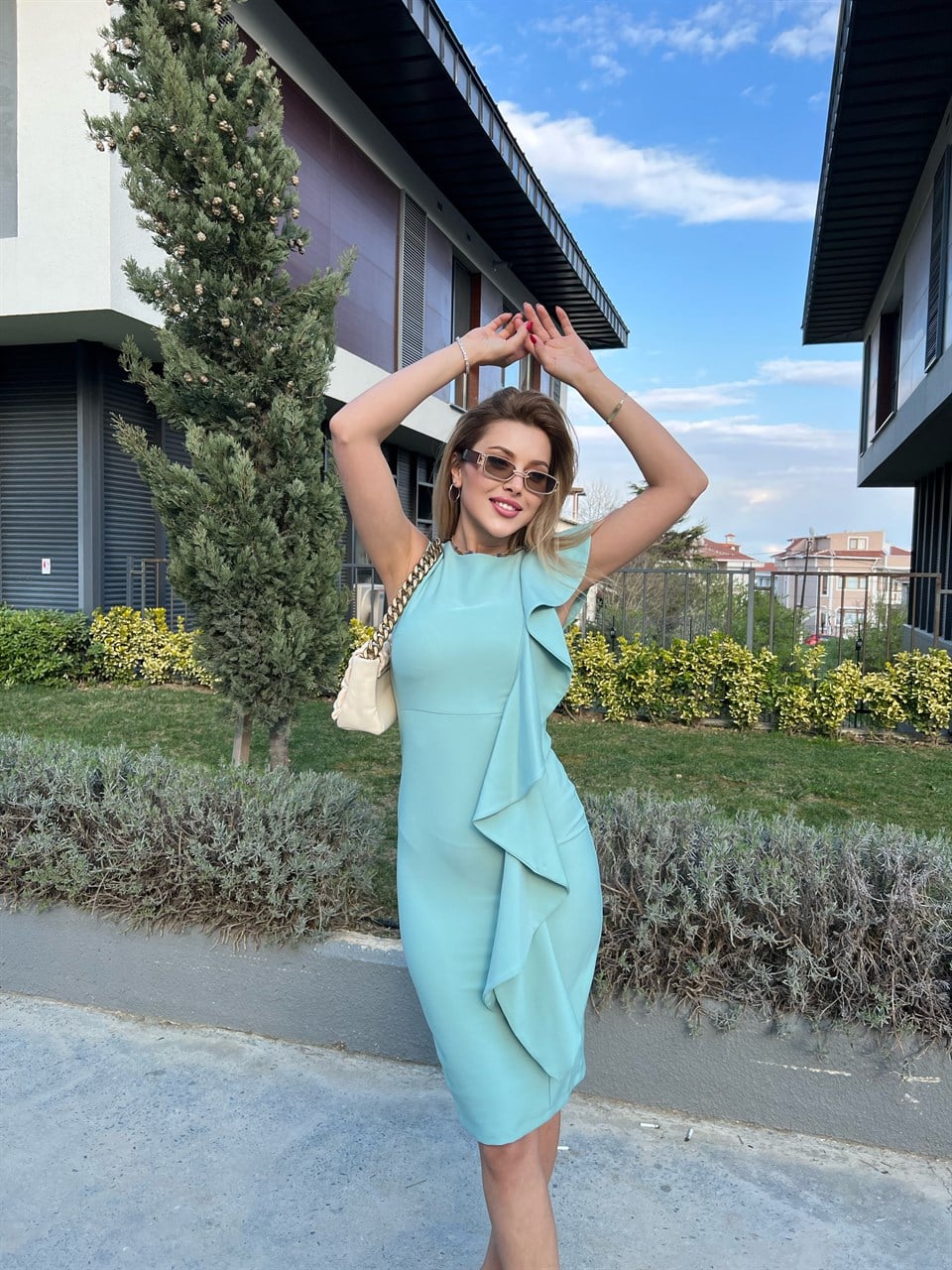 Fırfır Detay Su Yeşili Kalem Crep Elbise