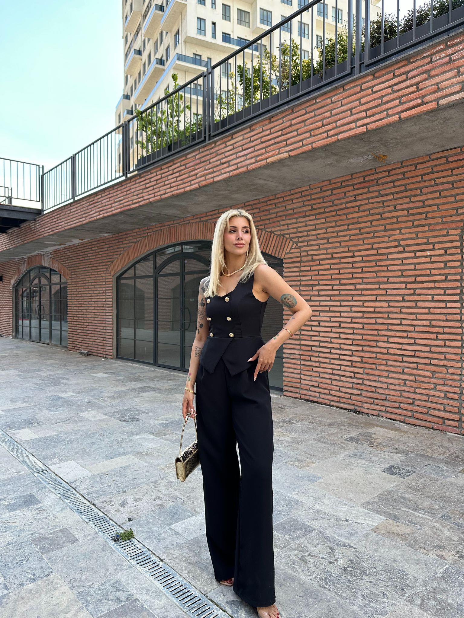Gold Düğme Aksesuarlı Yelekli Siyah Tulum 07062102