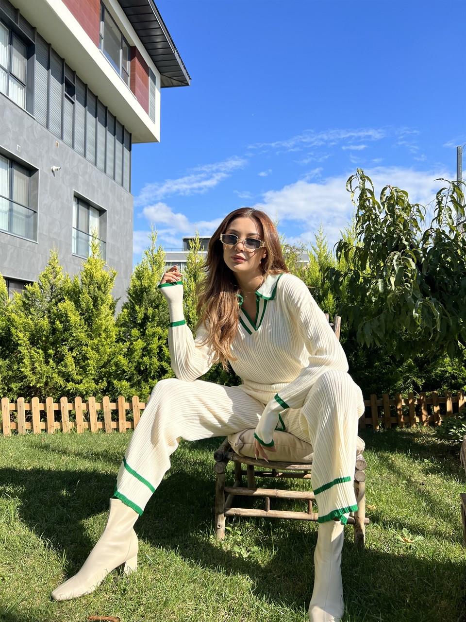 Gömlek Yaka Yeşil Çizgili Triko Taş Takım