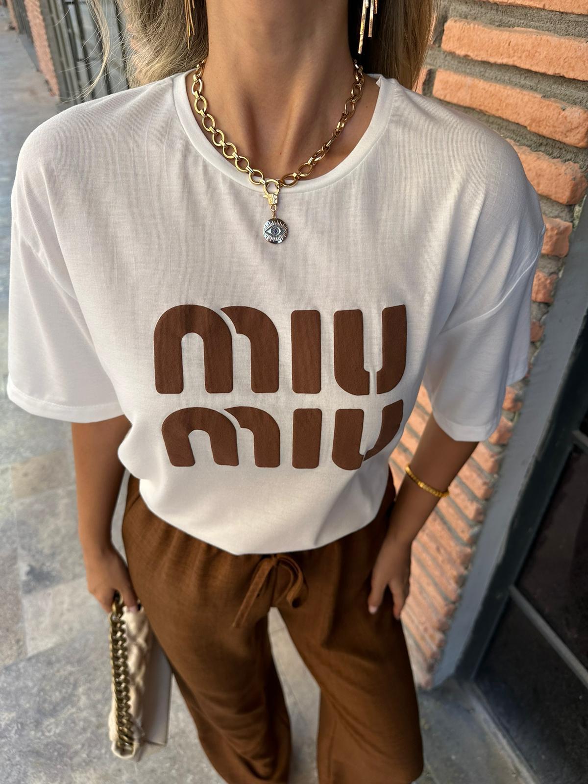 Kahverengi Yazılı Marka Tshrt 070621172