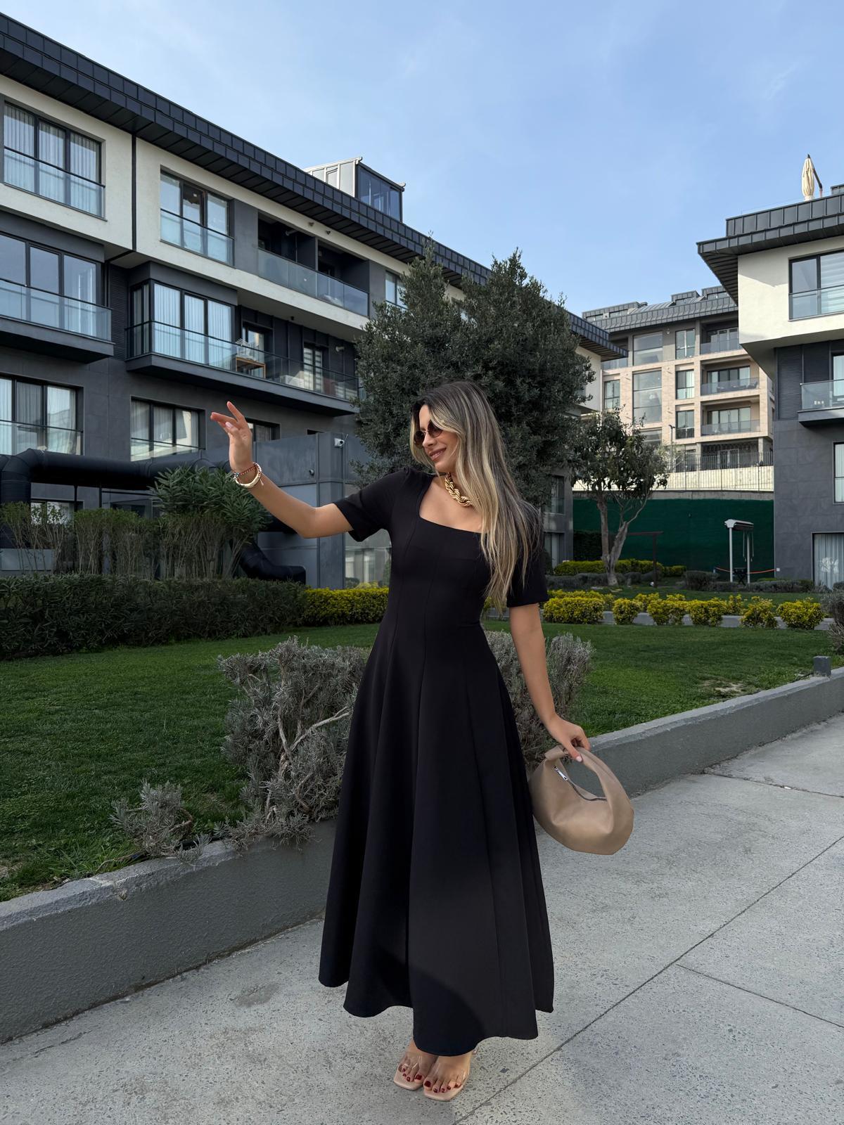 Kare Yaka Kloş Madam Crep Elbise Siyahyelb3008ny