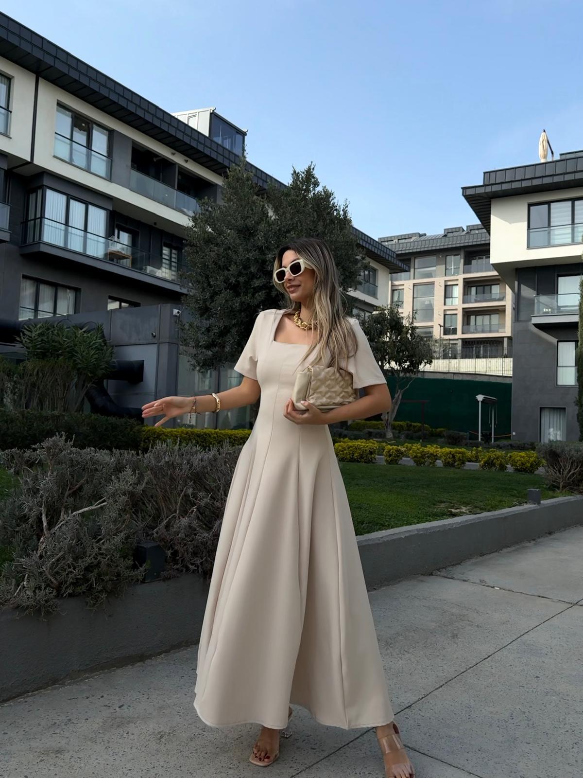 Kare Yaka Kloş Madam Crep Elbise Taşyelb3008ny