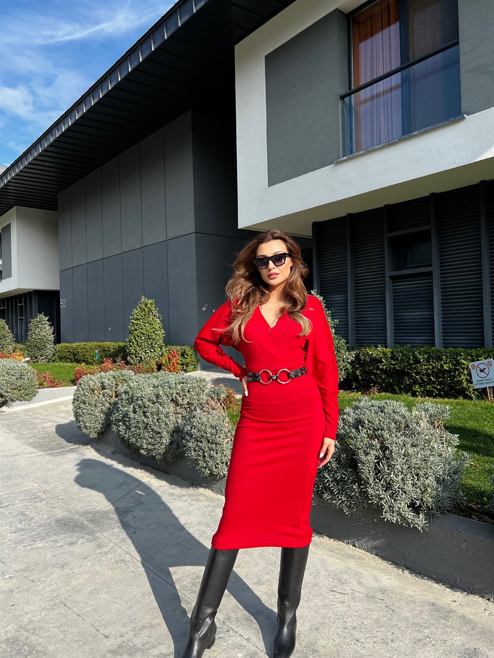Kemerli V Yaka Triko Kalem Elbise Kırmızı