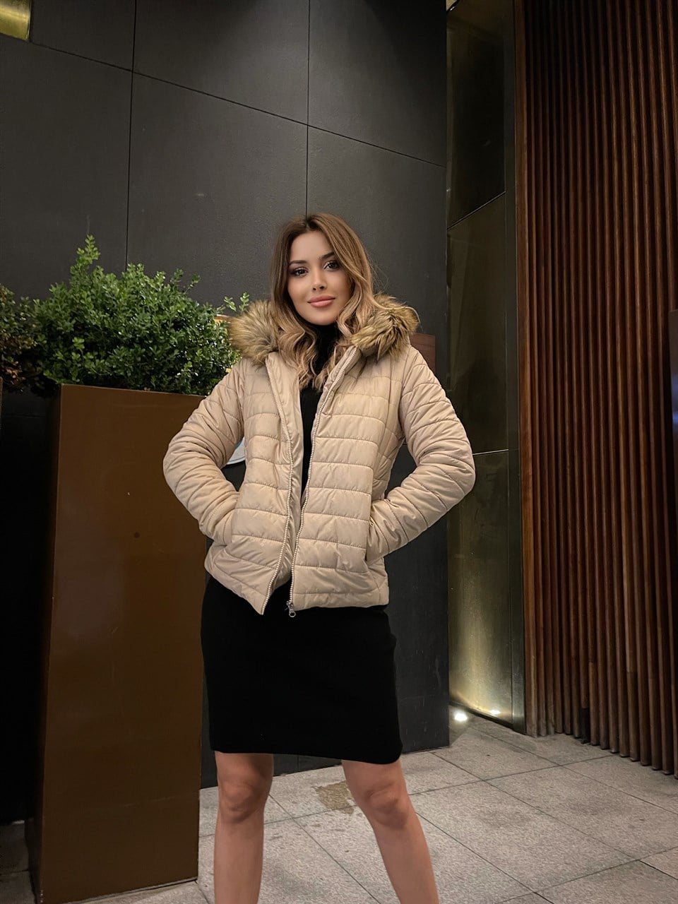 Kürk Kapüşonlu Şişme Mont
