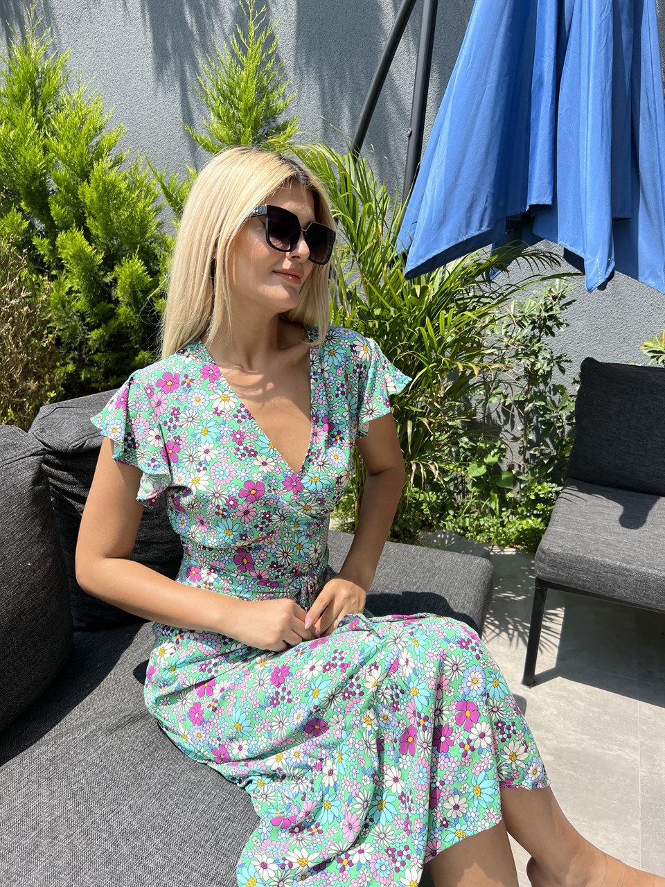 Lenna Mavi Minik Çiçekli Viskon Elbise