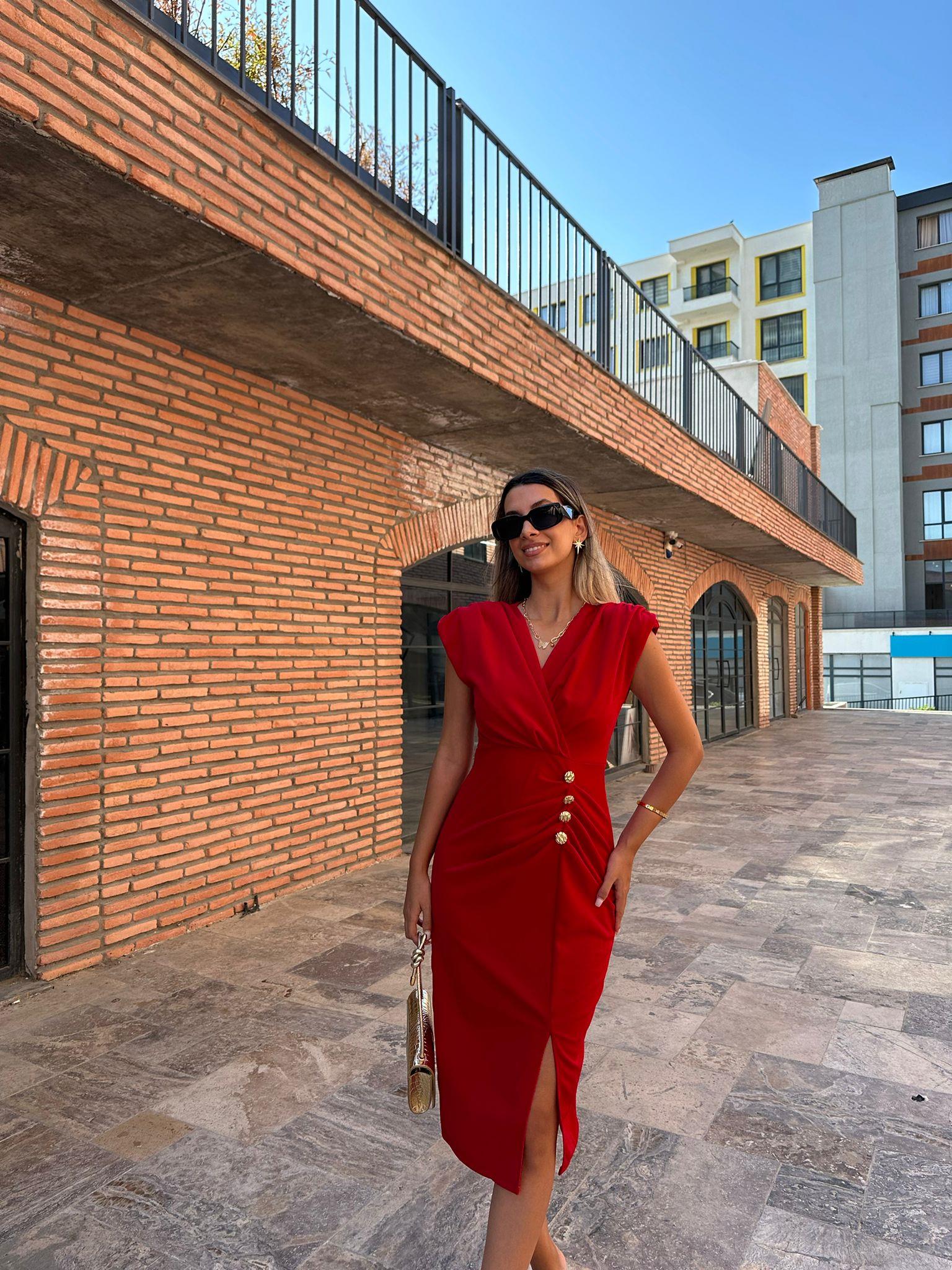Melina Gold Düğme Aksesuarlı Kırmızı Kalem Elbise 070621194