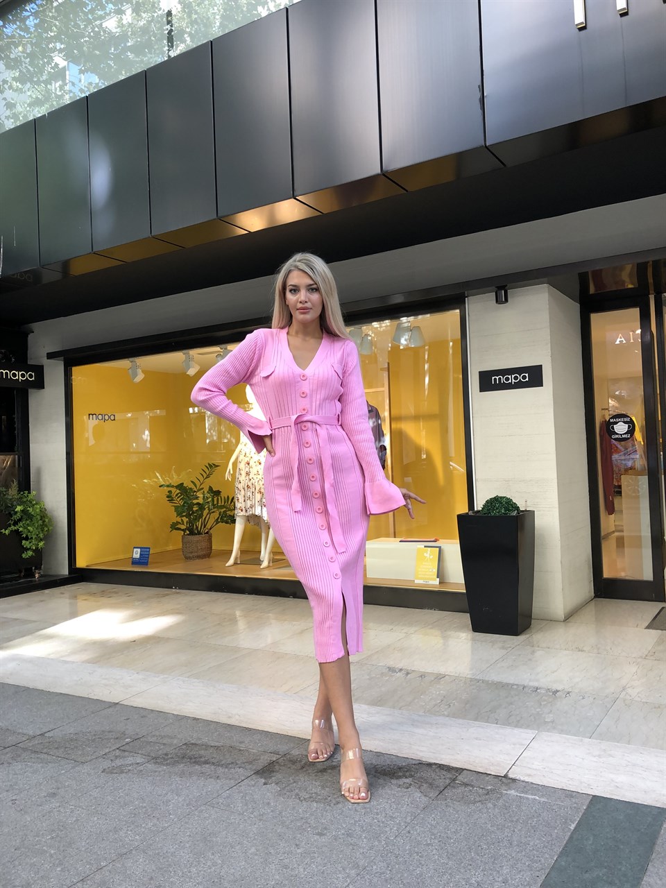 Pembe Kol Tasarım Detay Triko Kemerli Elbise