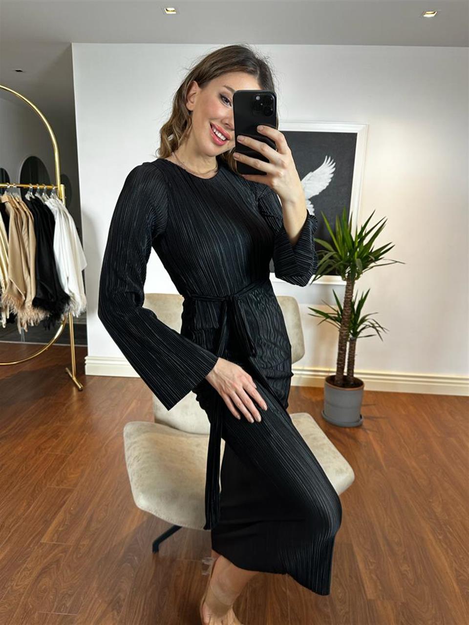 Talya Kuşaklı Piliseli Siyah Elbise 230243