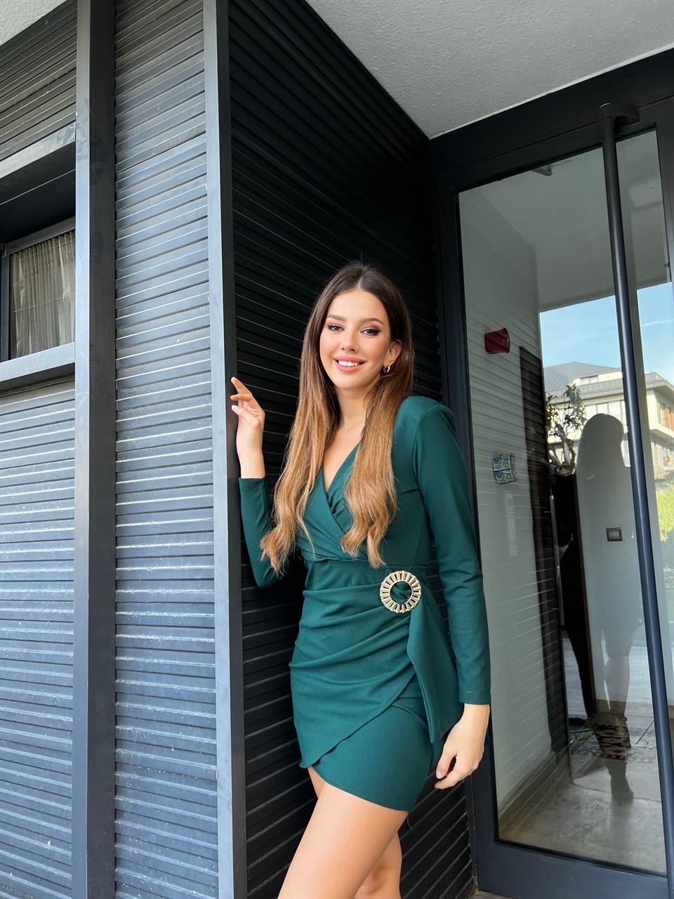 Tokalı Yeşil Crep Elbise 8865