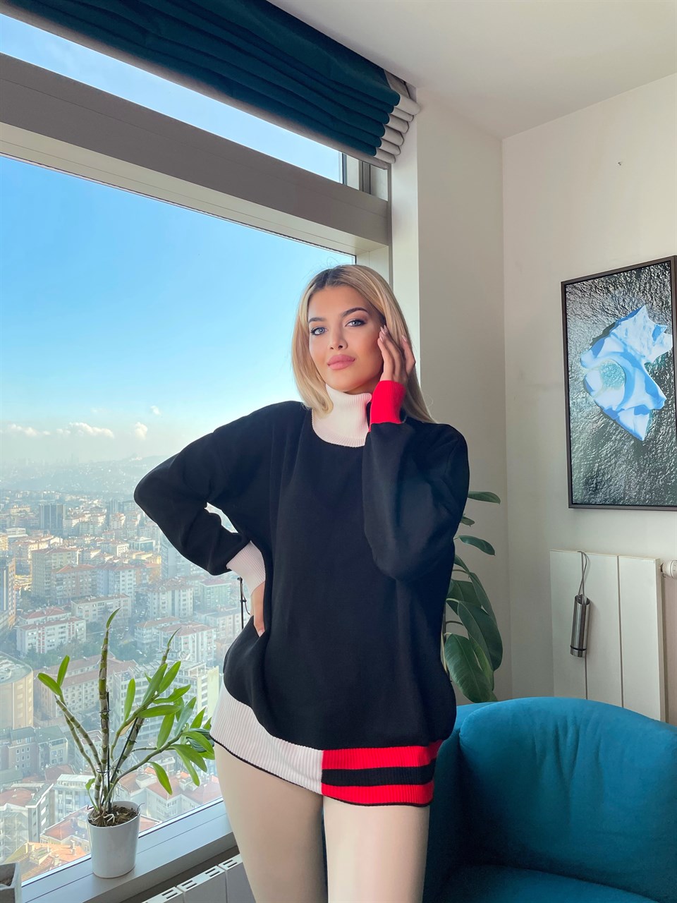 Üç Renk Boğazlı Triko Kazak