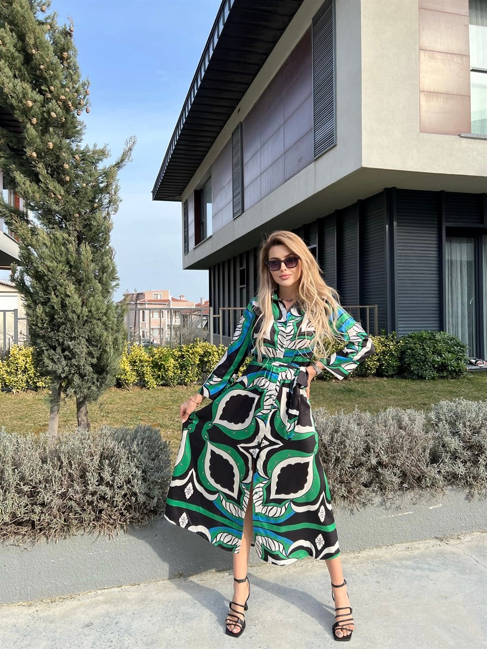 Verra Yeşil Uzun Saten Elbise