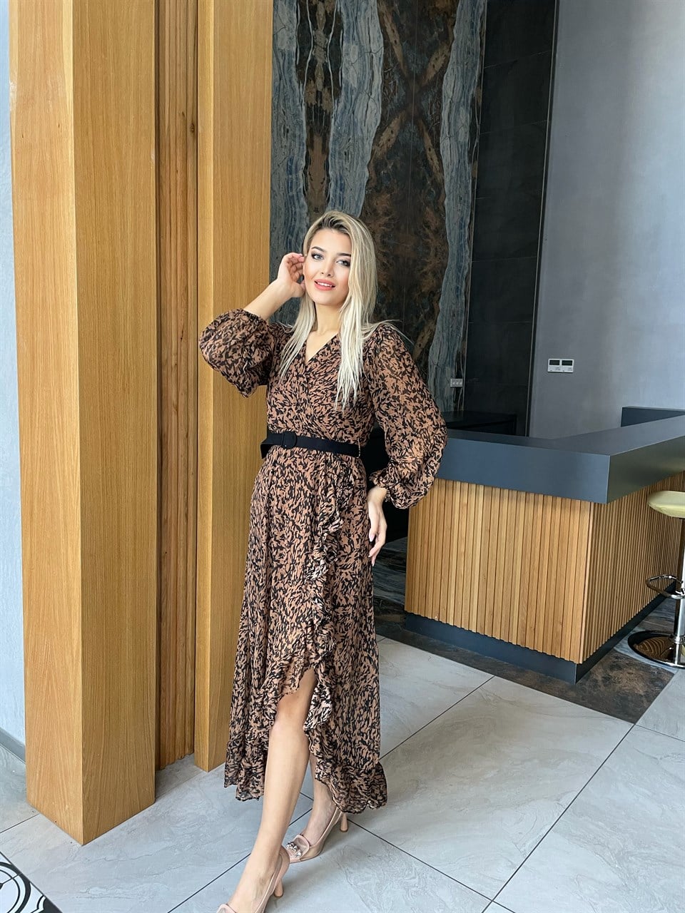 Volanlı Leopar Kemerli Elbise