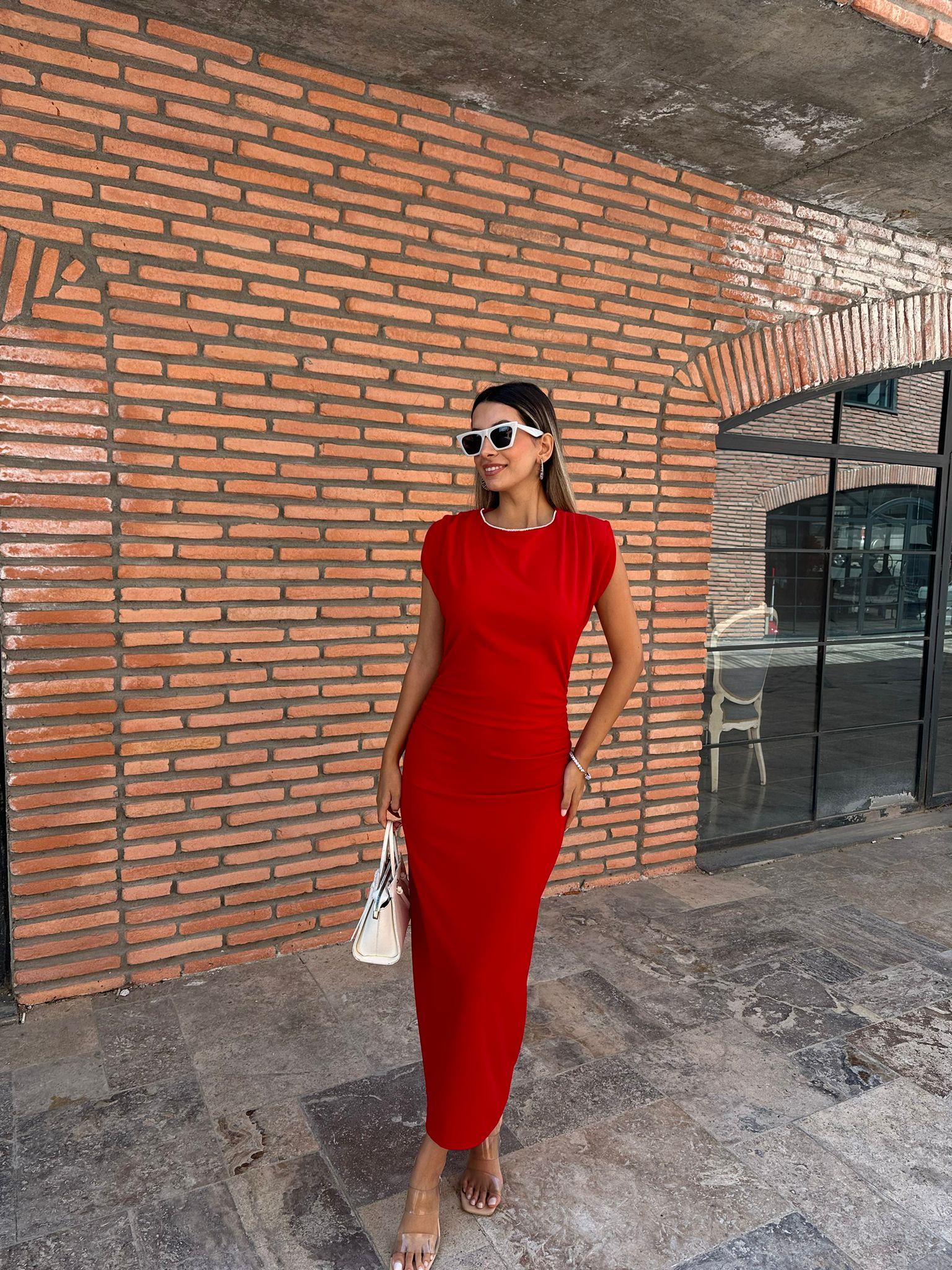 Yakası Sıralı Taşlı Crep Elbise Kırmızı 070621225