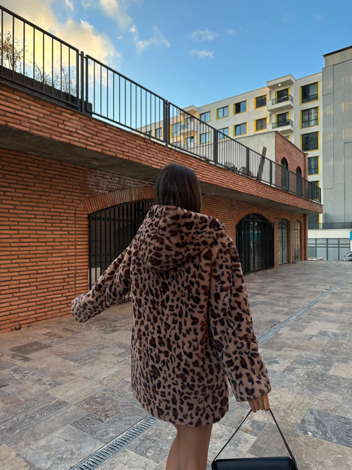 Yumoş Kapşonlu Leopar Kürk krk1092bndt