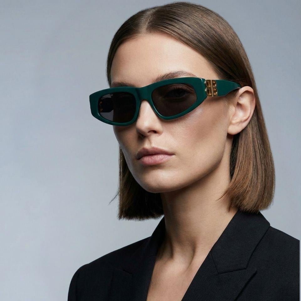 Balenciaga BB0095S 005 Yeşil Füme Cat Eye Kadın Güneş Gözlüğü 53-19