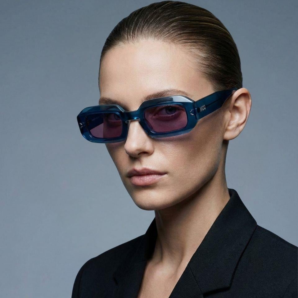 Alexander McQueen MQ0361S 003 Mavi Kırmızı Kadın Dikdörtgen Güneş Gözlüğü 49-25