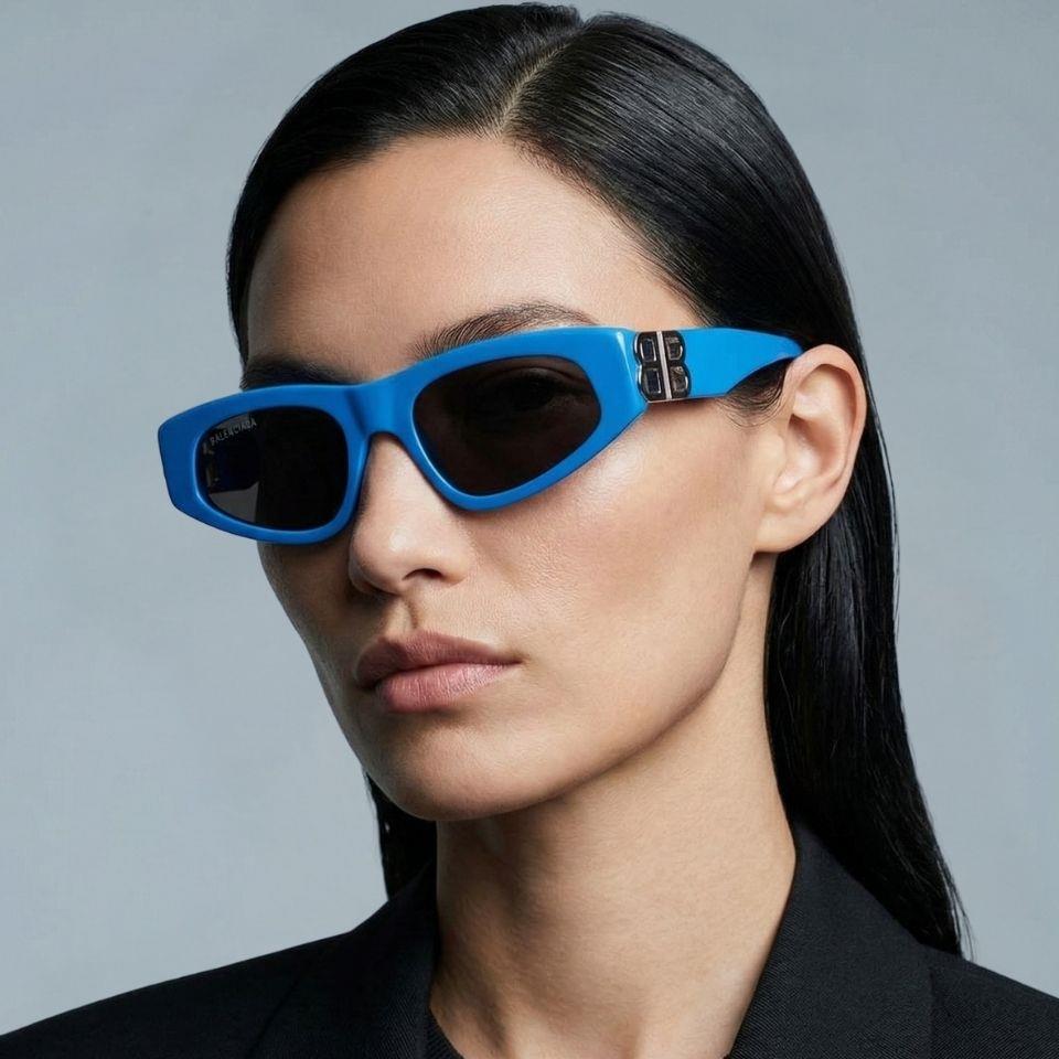 Balenciaga BB0095S 011 Mavi Füme Cat Eye Kadın Güneş Gözlüğü 53-19