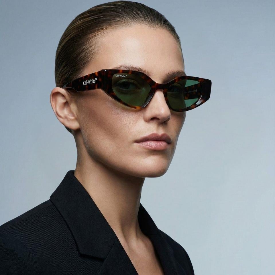 Off-White OERI063 6055 54-19 Kadın Güneş Gözlüğü – Kahverengi Cat Eye Çerçeve & Yeşil Mat Cam