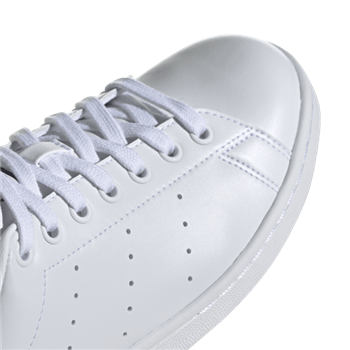 STAN SMITH