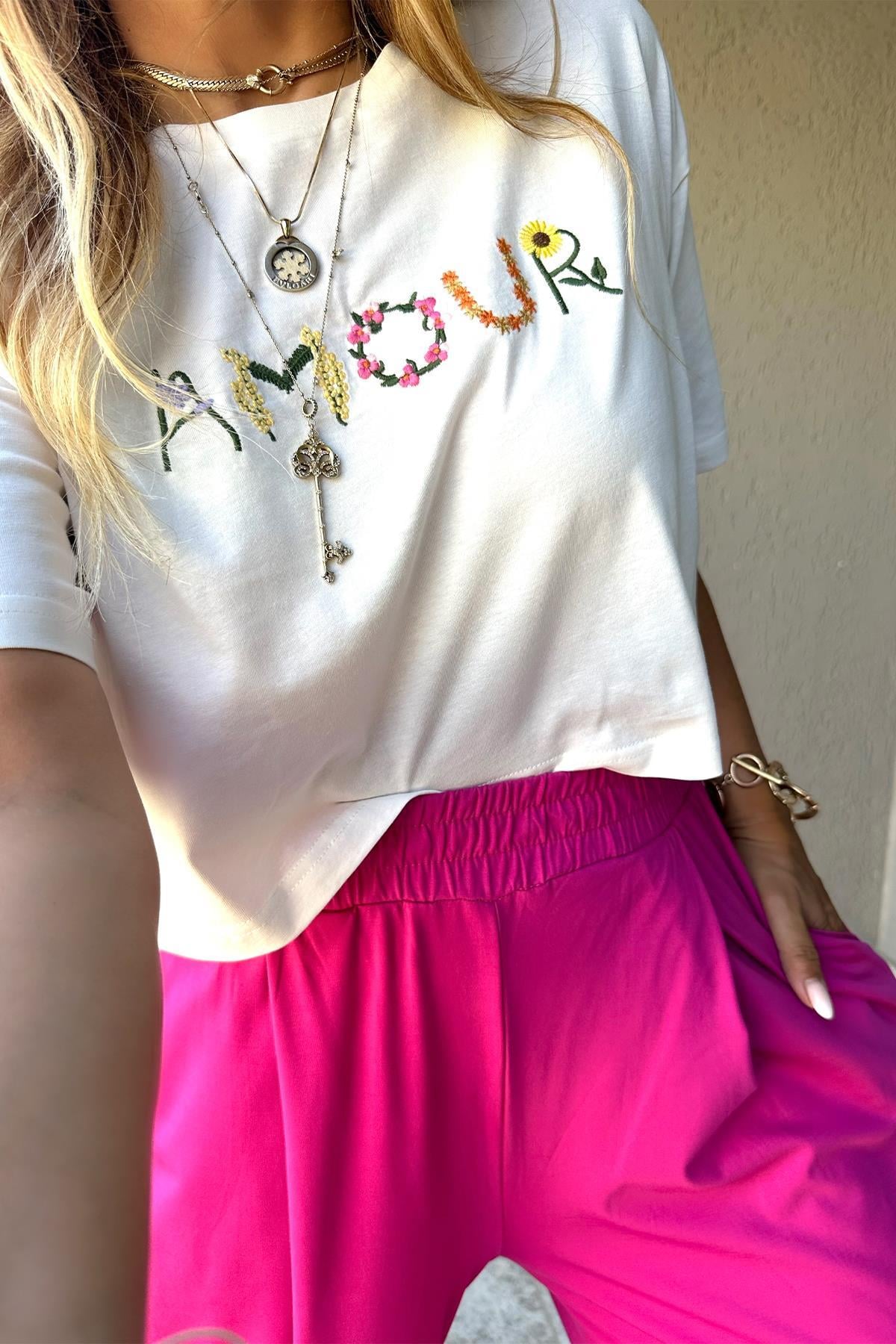 Amour İşleme Detaylı Tshirt Ekru