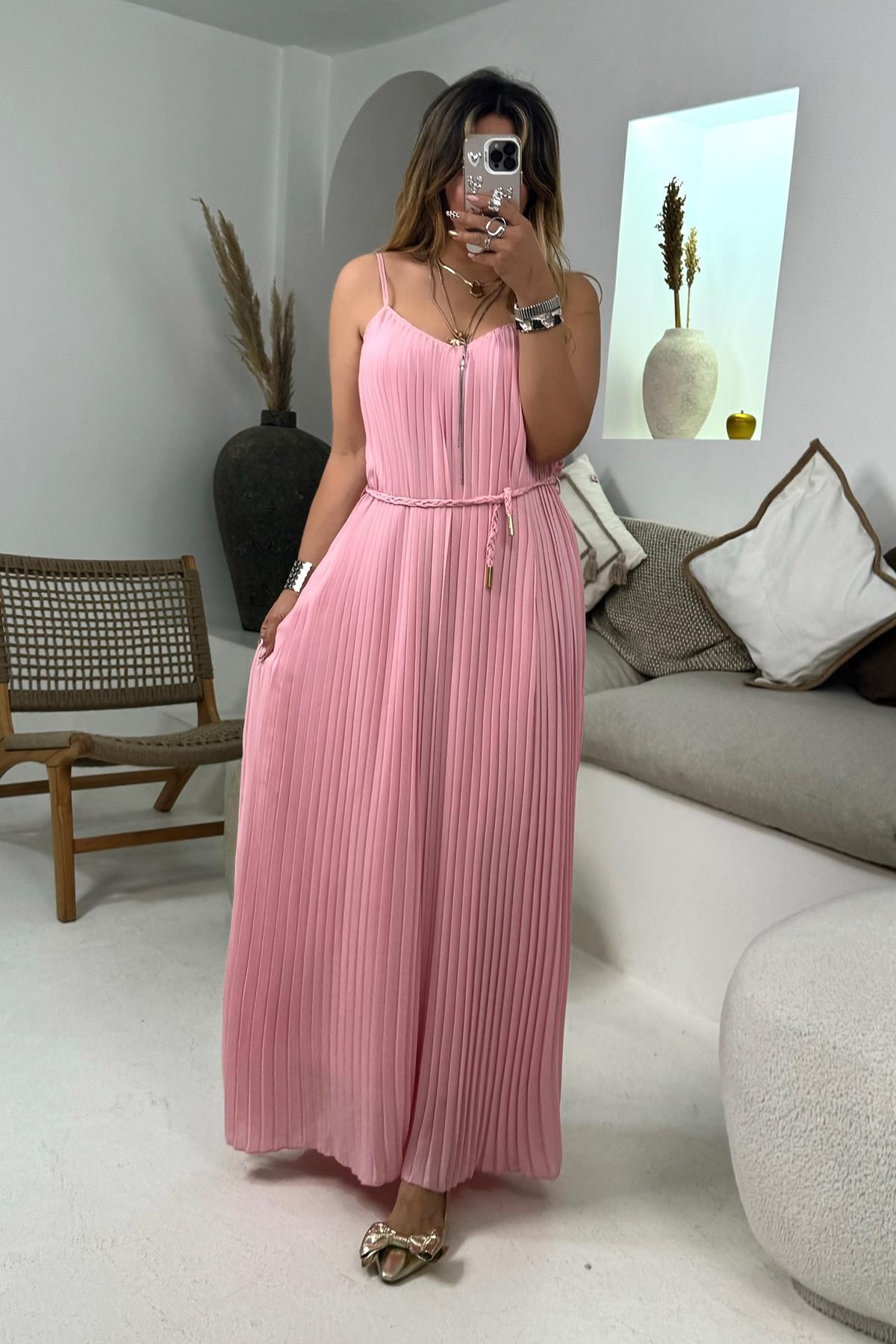 Askılı Piliseli Şifon Elbise Pembe