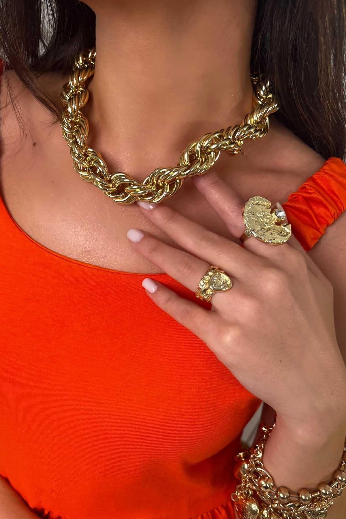 Burgu Kolye Gold