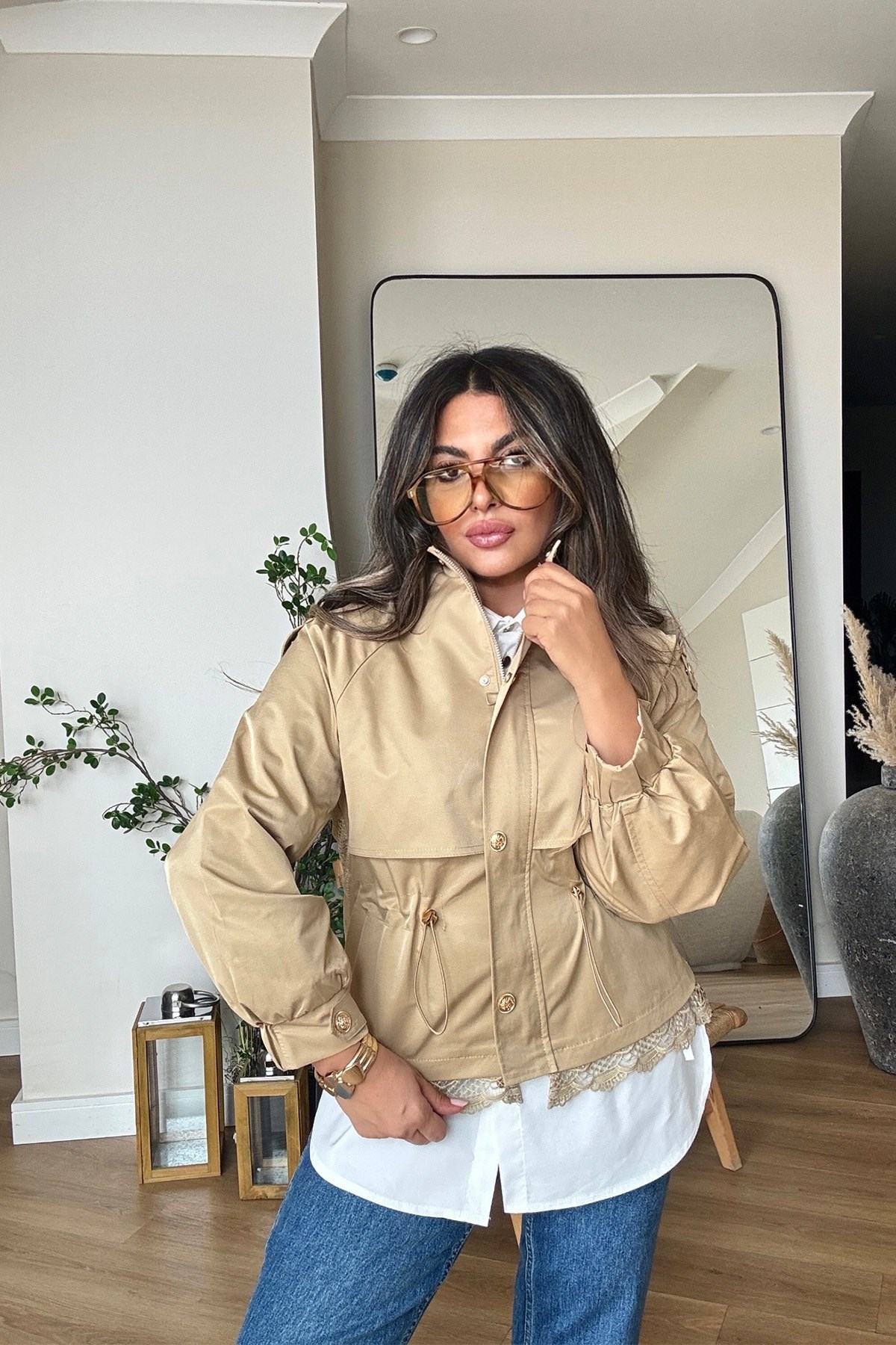 Dantel Garnili Bel Büzgülü Trenchcoat Camel
