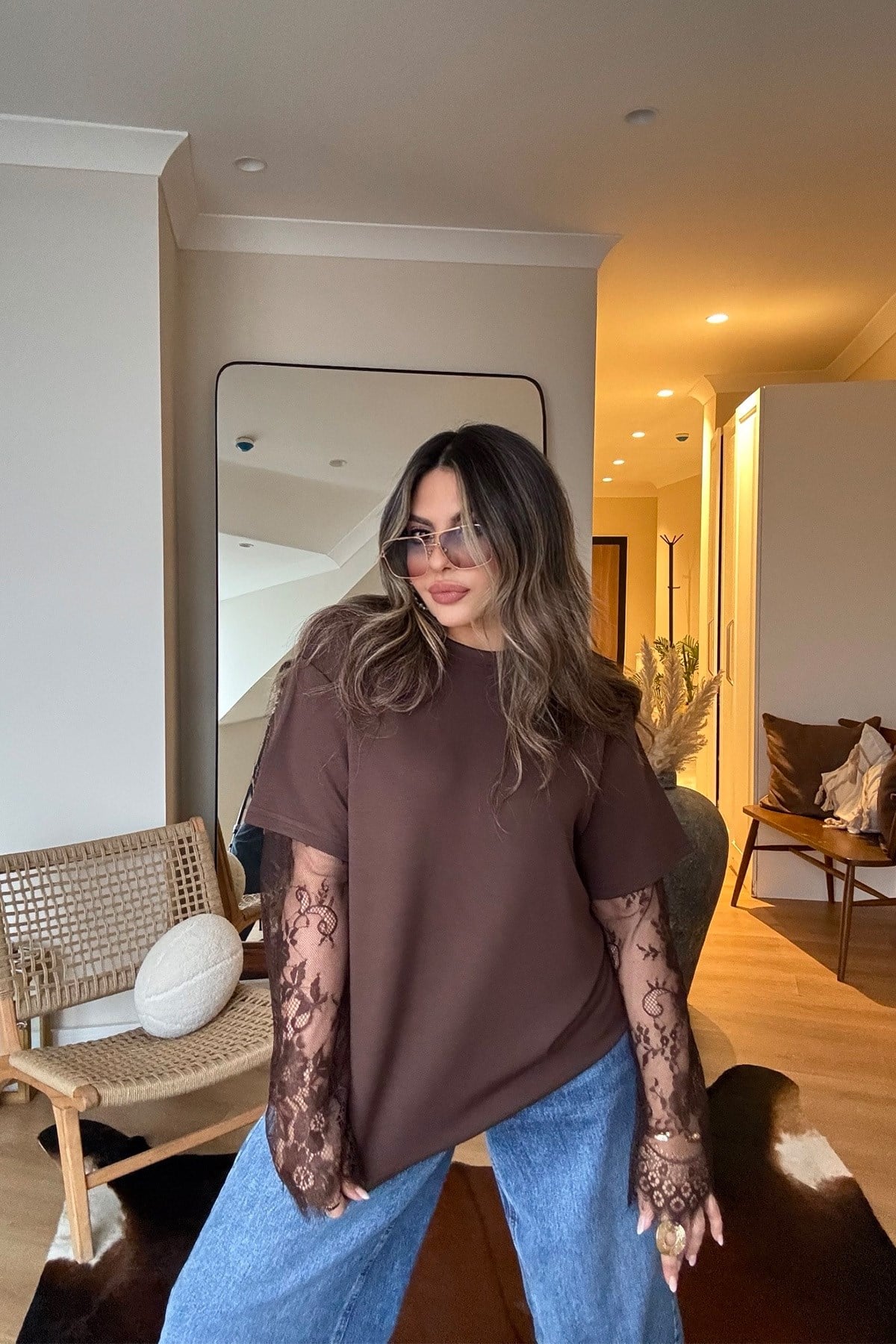 Dantel Kol Detaylı Tshirt Kahve