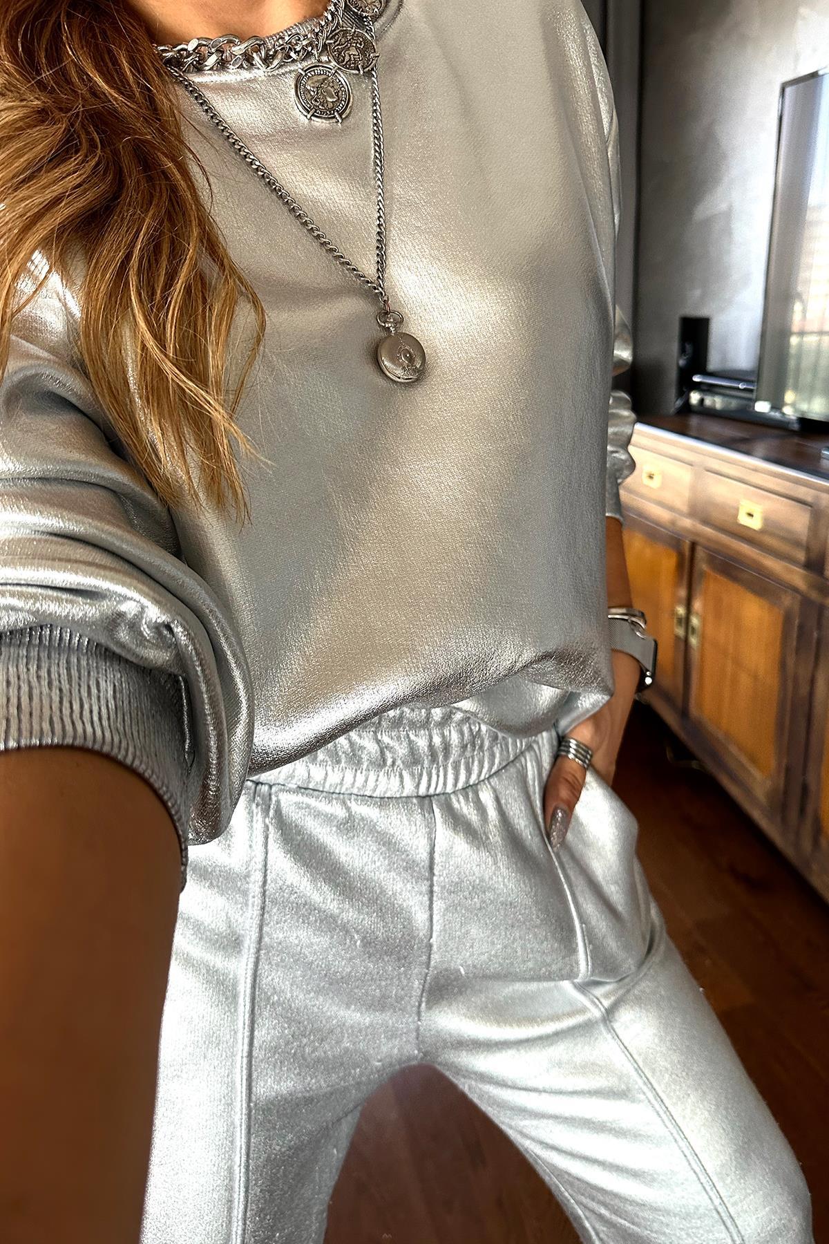 Gümüş Varaklı Basic Sweatshirt Gümüş