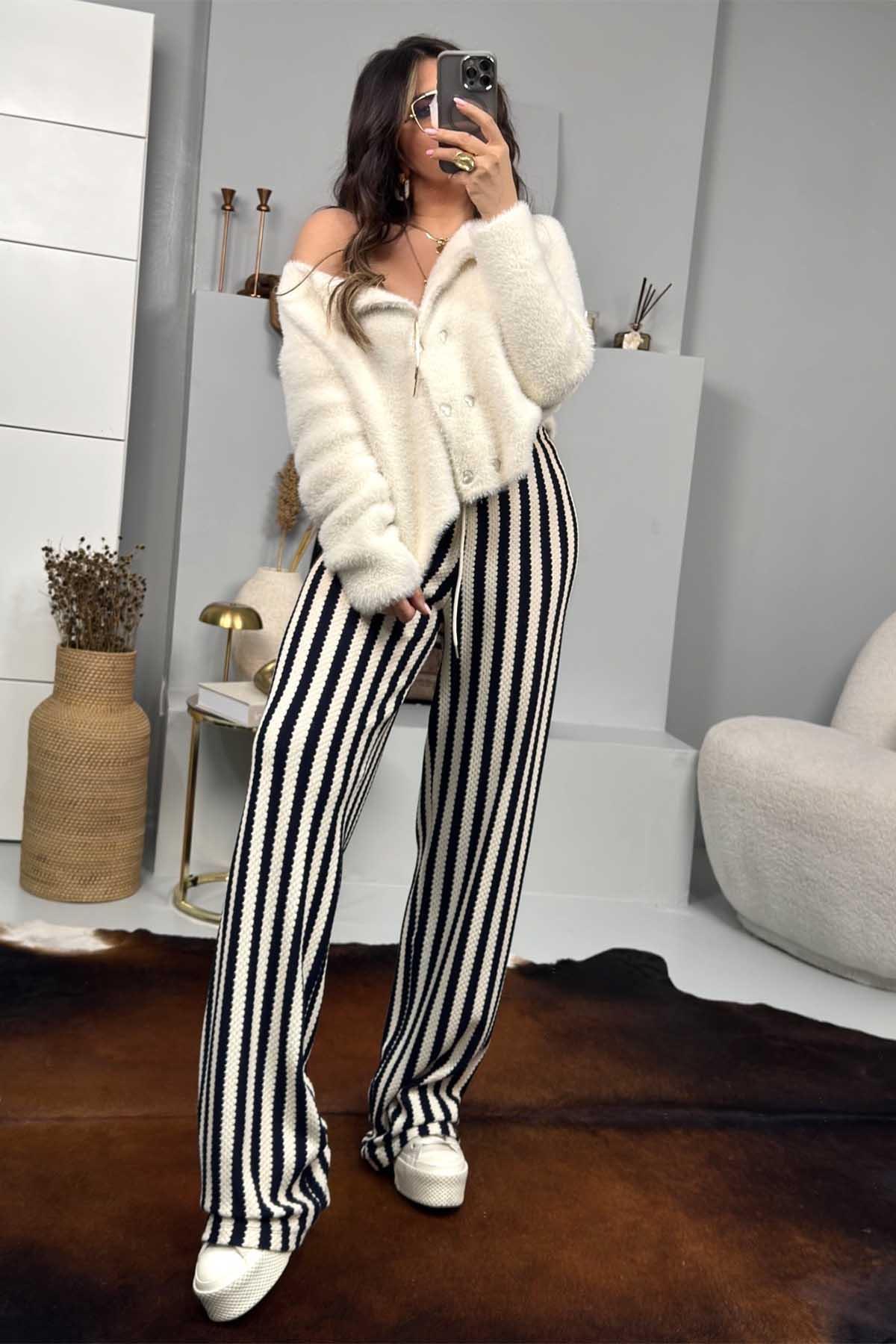 Örme Kumaş Çizgi Şeritli Pantolon Lacivert-Ekru
