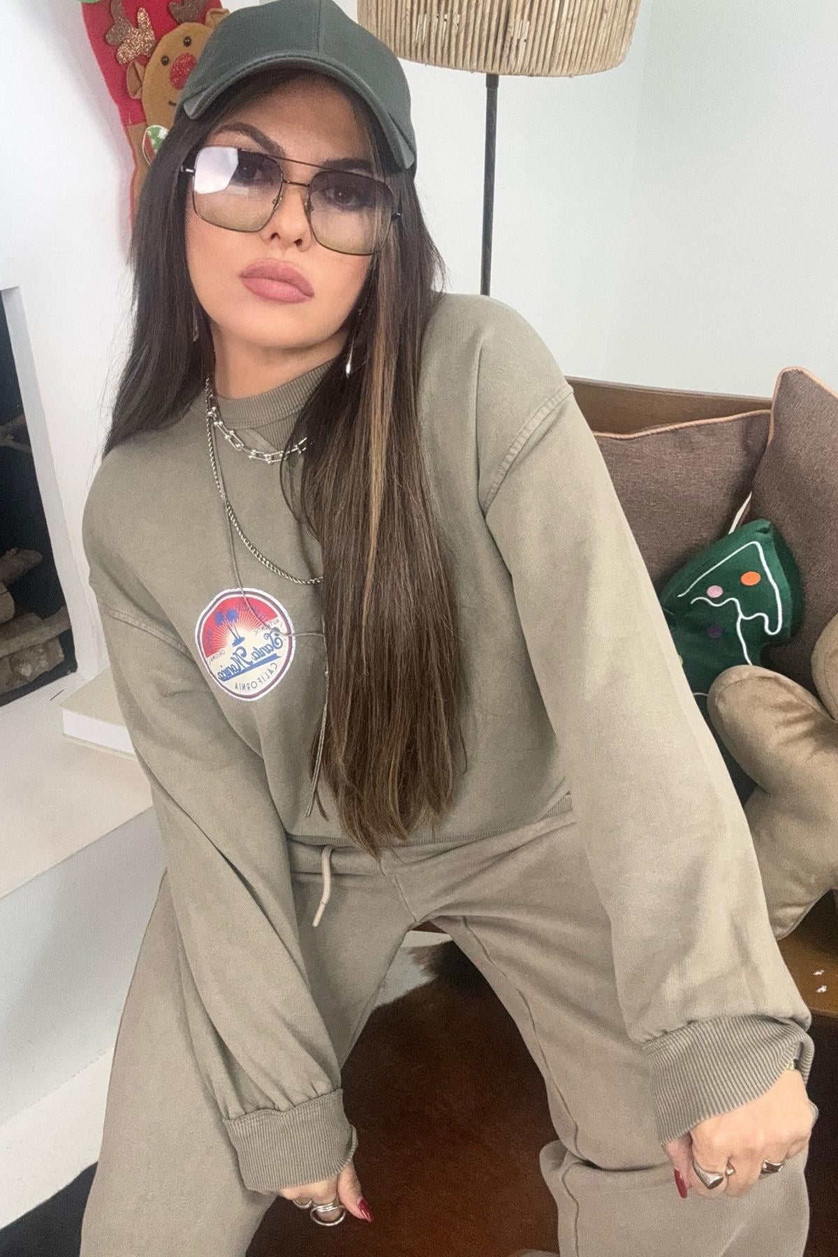Santa Monica Sırt Baskılı Sweatshirt Vizon