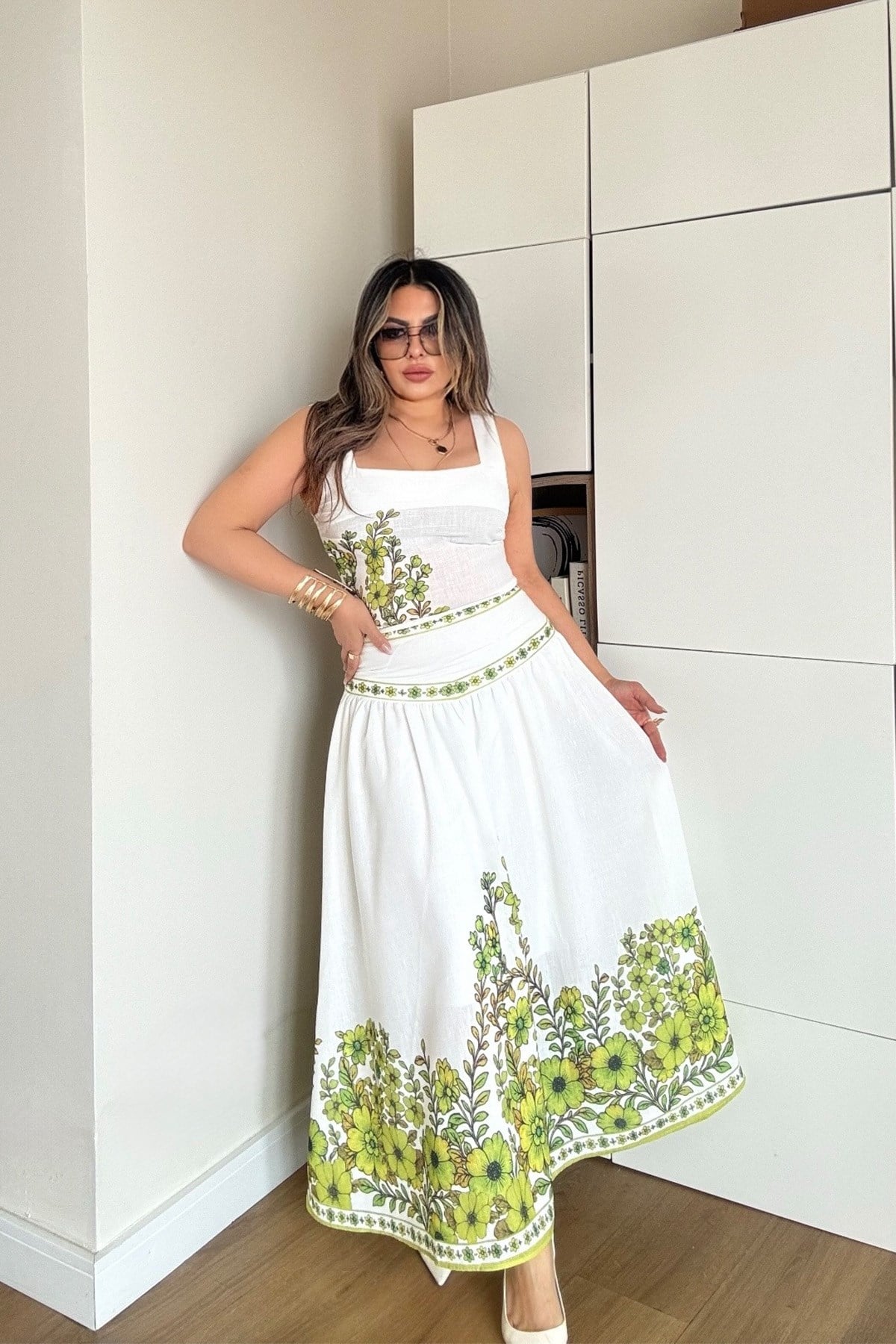 Tasarım Su Yolu Detaylı Keten Takım Ekru-Yeşil
