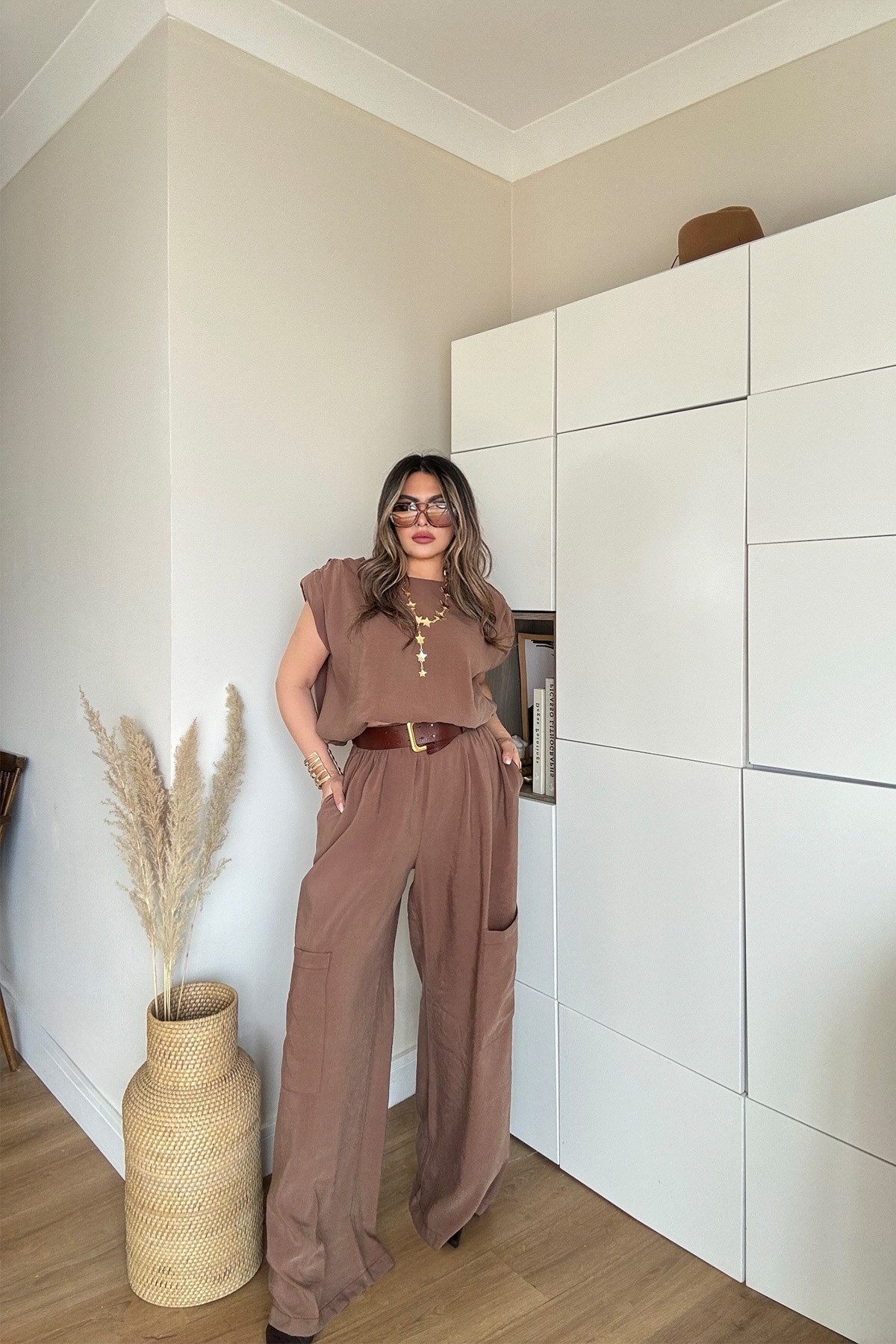 Tencel Kumaş Sırt V Yaka Lastikli Takım Mocha Mousse