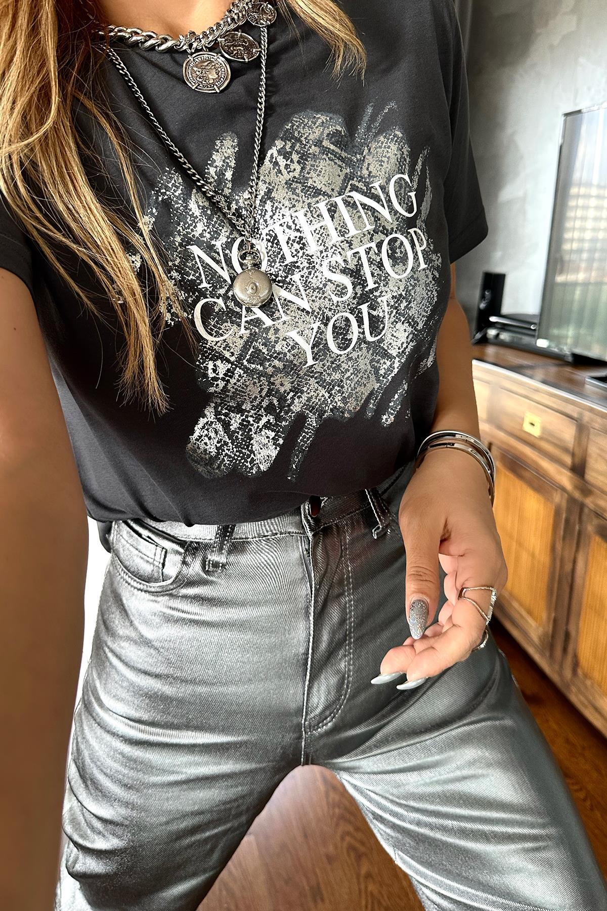 Yılan Desen Gümüş Baskılı Tshirt Antrasit
