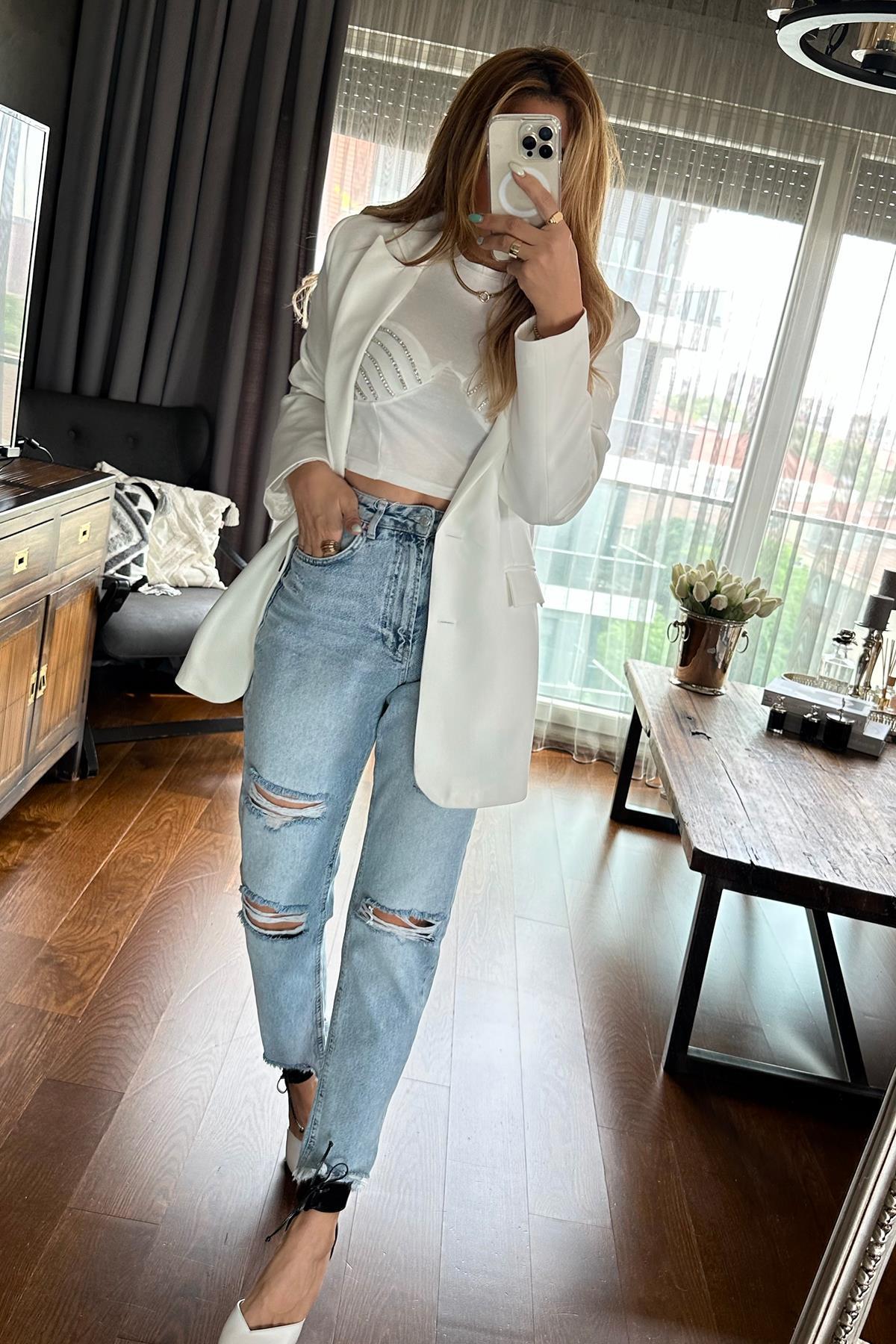 Yırtık Detay Mom Fit Jean Mavi