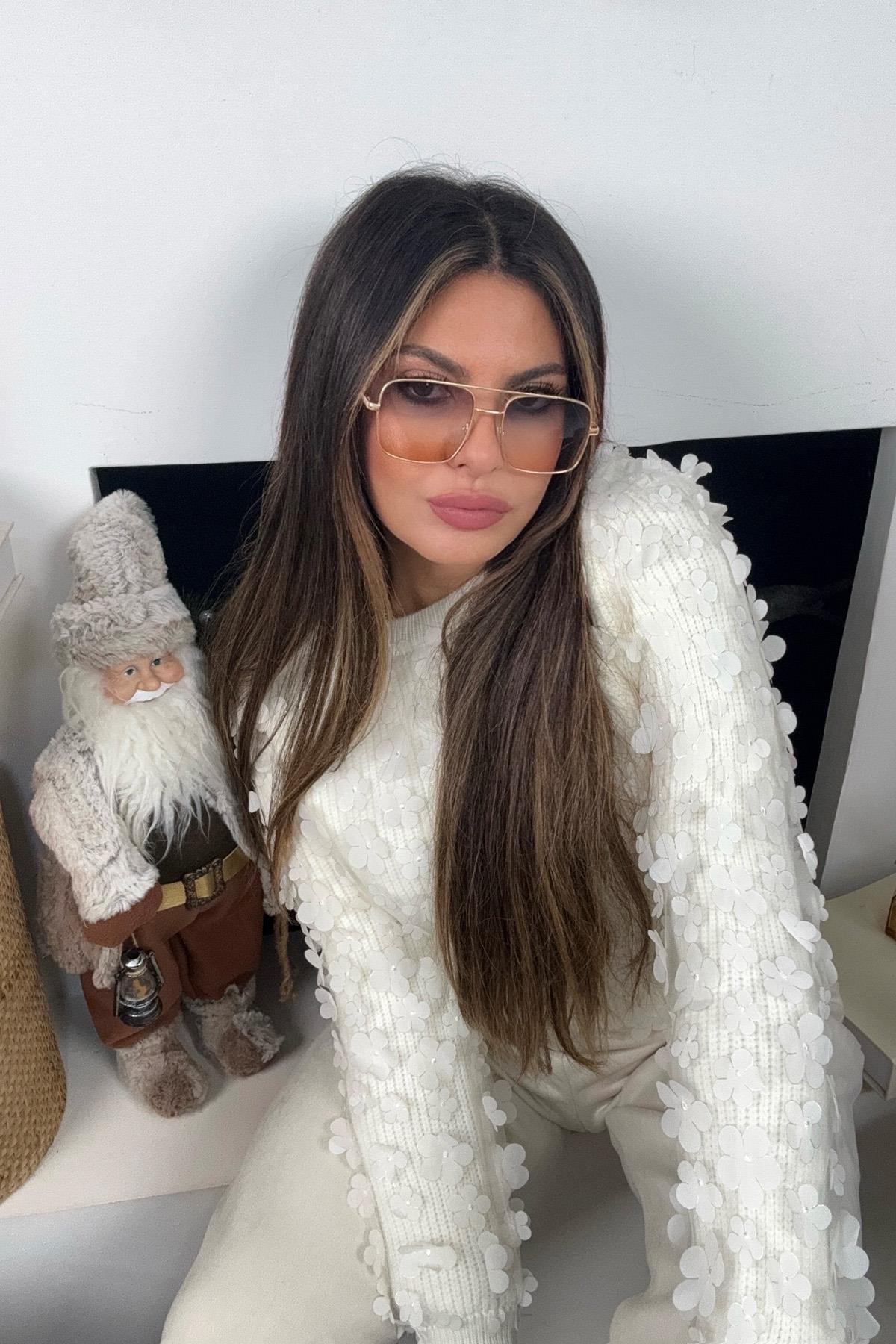 ZR Model Yonca Efekt Üç Boyutlu Kazak Ekru