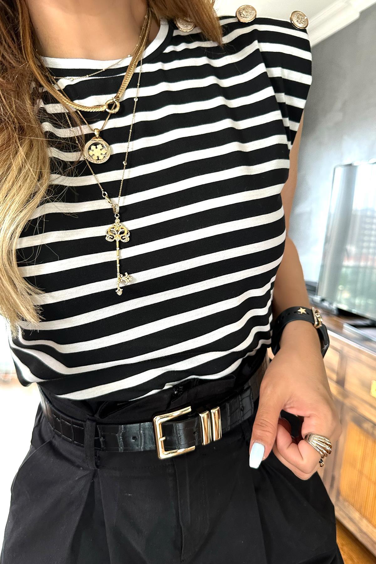 Çizgili Vatkalı Gold Düğme Tshirt Siyah