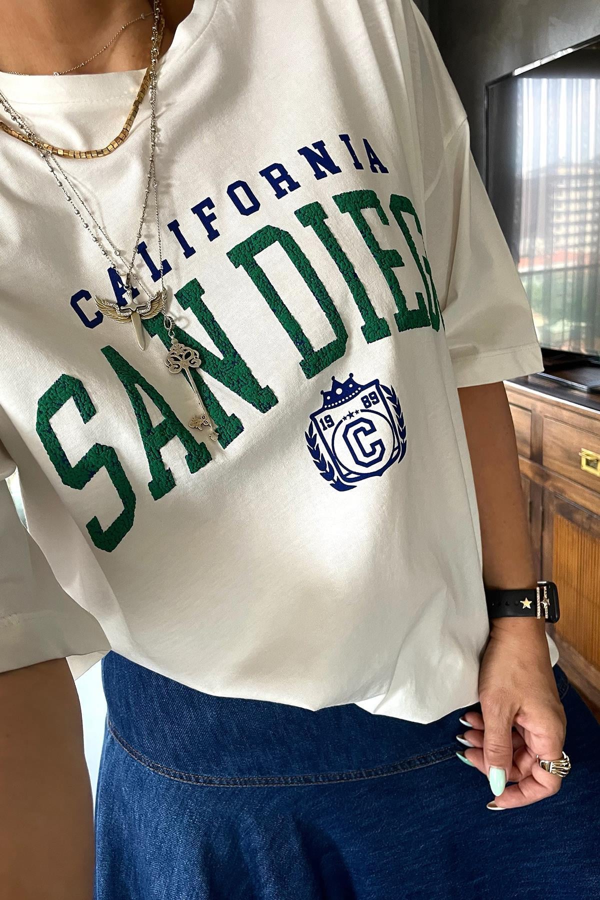 Kabartmalı San Diego Tshirt Ekru