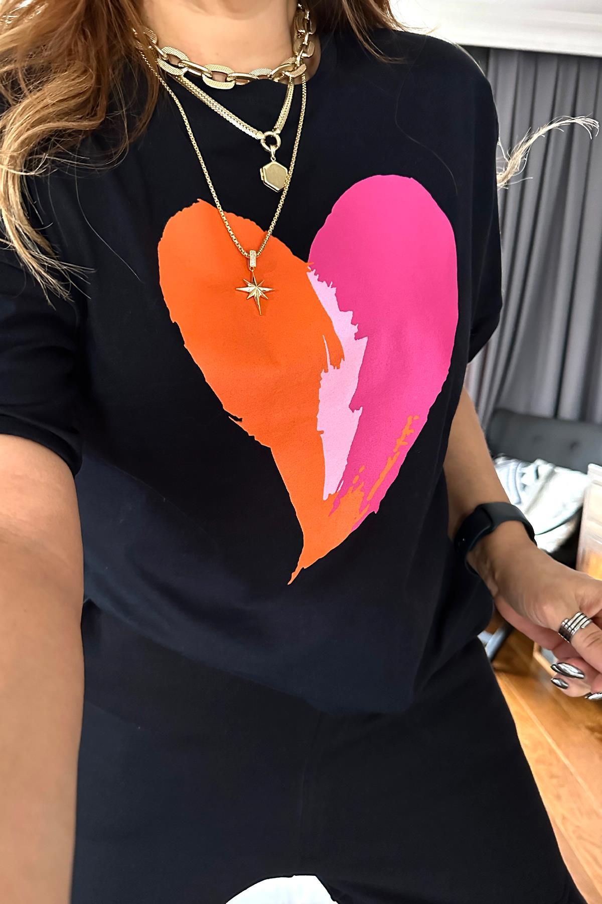 Kalp Baskılı Tshirt Siyah