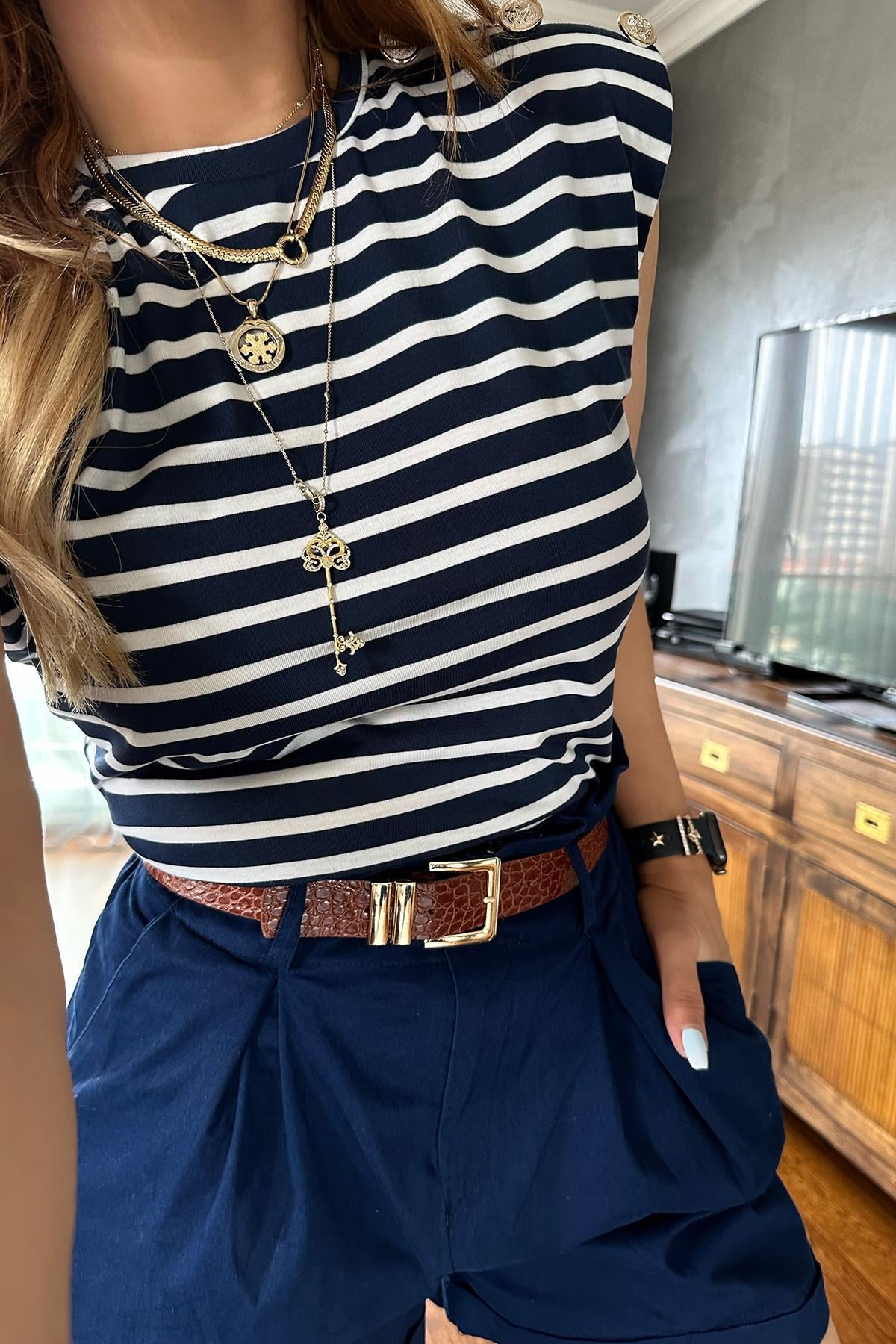 Lacivert Çizgili Vatkalı Gold Düğme Tshirt