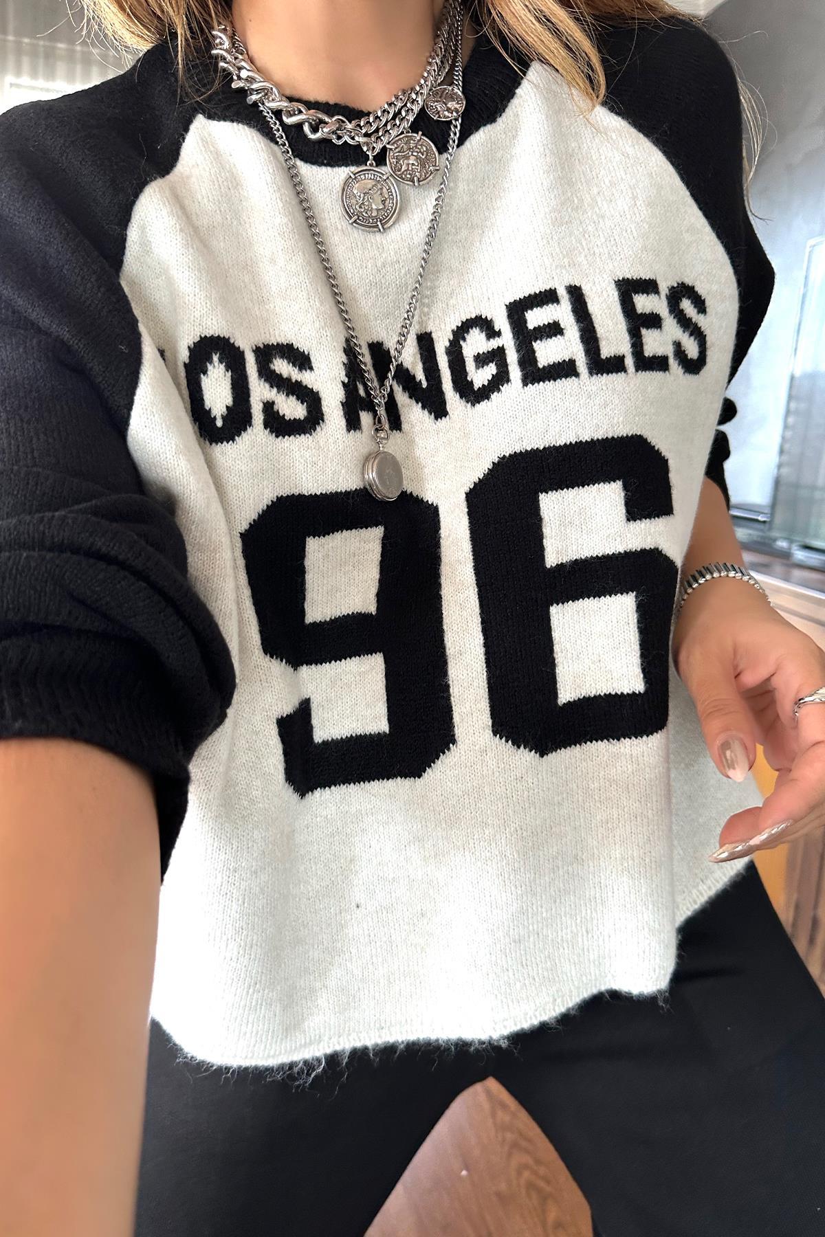 Los Angeles Yumoş Kazak Siyah-Beyaz