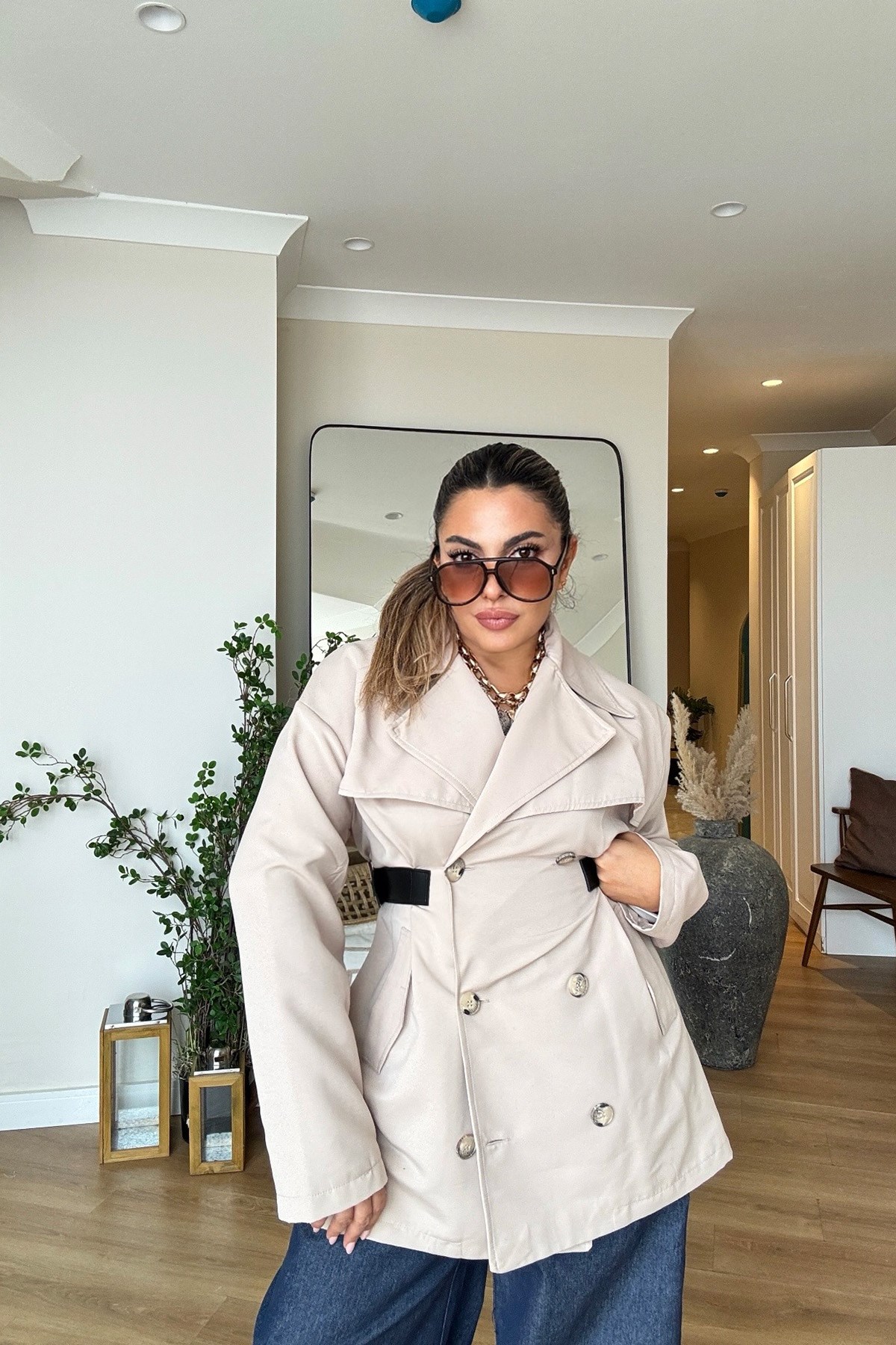 Marka Model Deri Kemer Detaylı Trenchcoat Bej