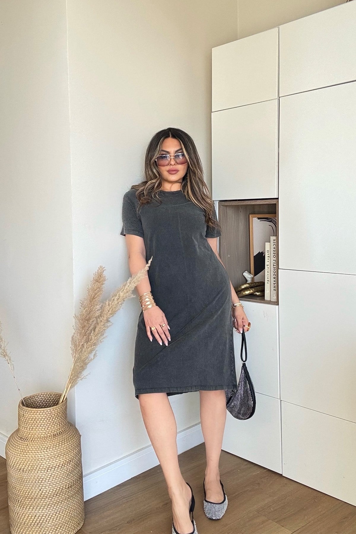 Marka Model Taşlı Yıkamalı Pamuk Elbise Antrasit